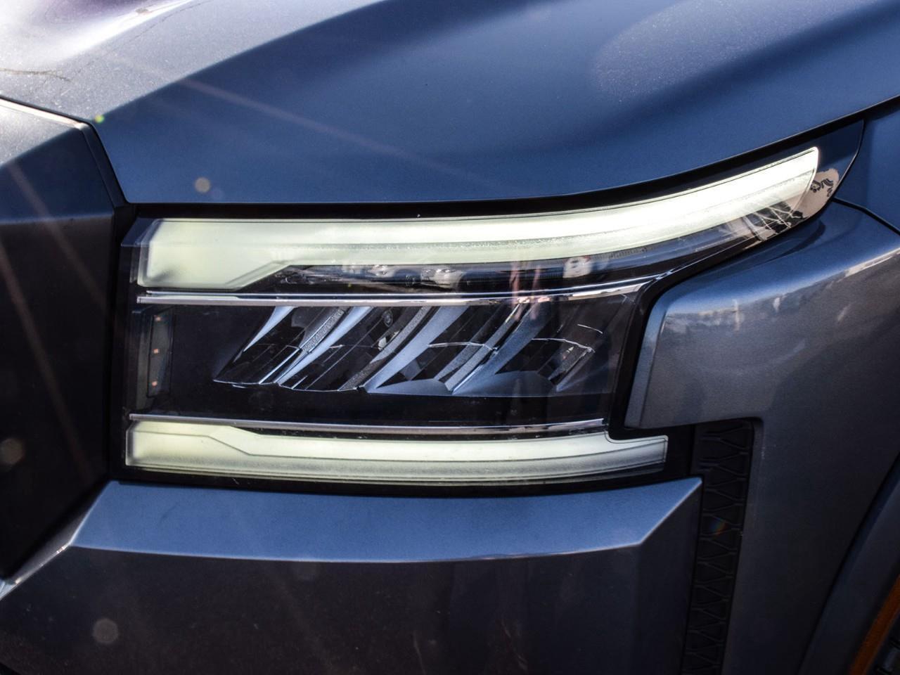 2023 Nissan Frontier PRO-4X BLIS   Heated Seats/Steering Wheel Photo