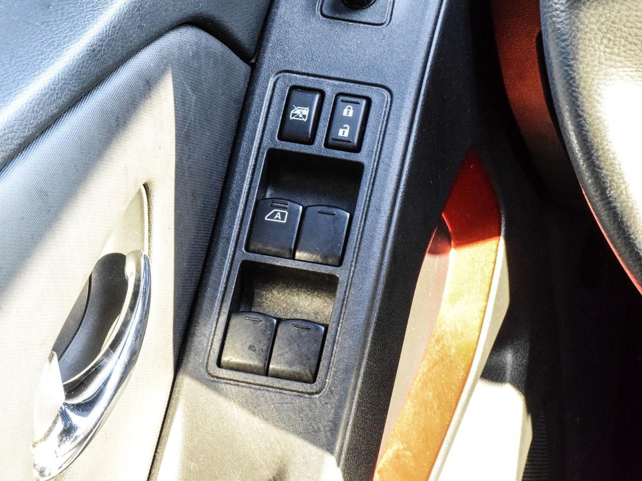 2023 Nissan Frontier PRO-4X BLIS   Heated Seats/Steering Wheel Photo