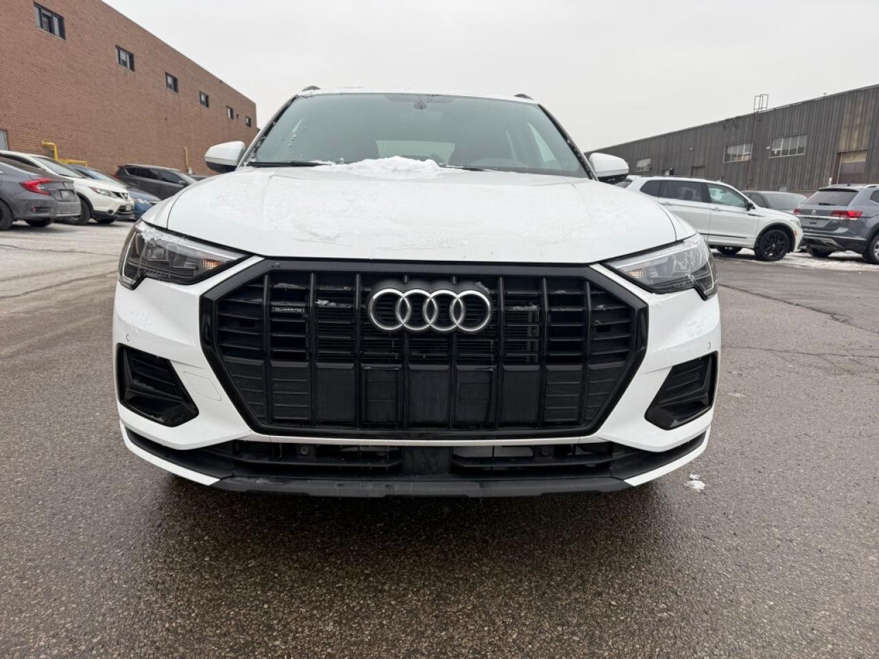 2022 Audi Q3 Quattro/ NAVI/ Aple Car Play/Leather/ Sunroof/Clea Photo