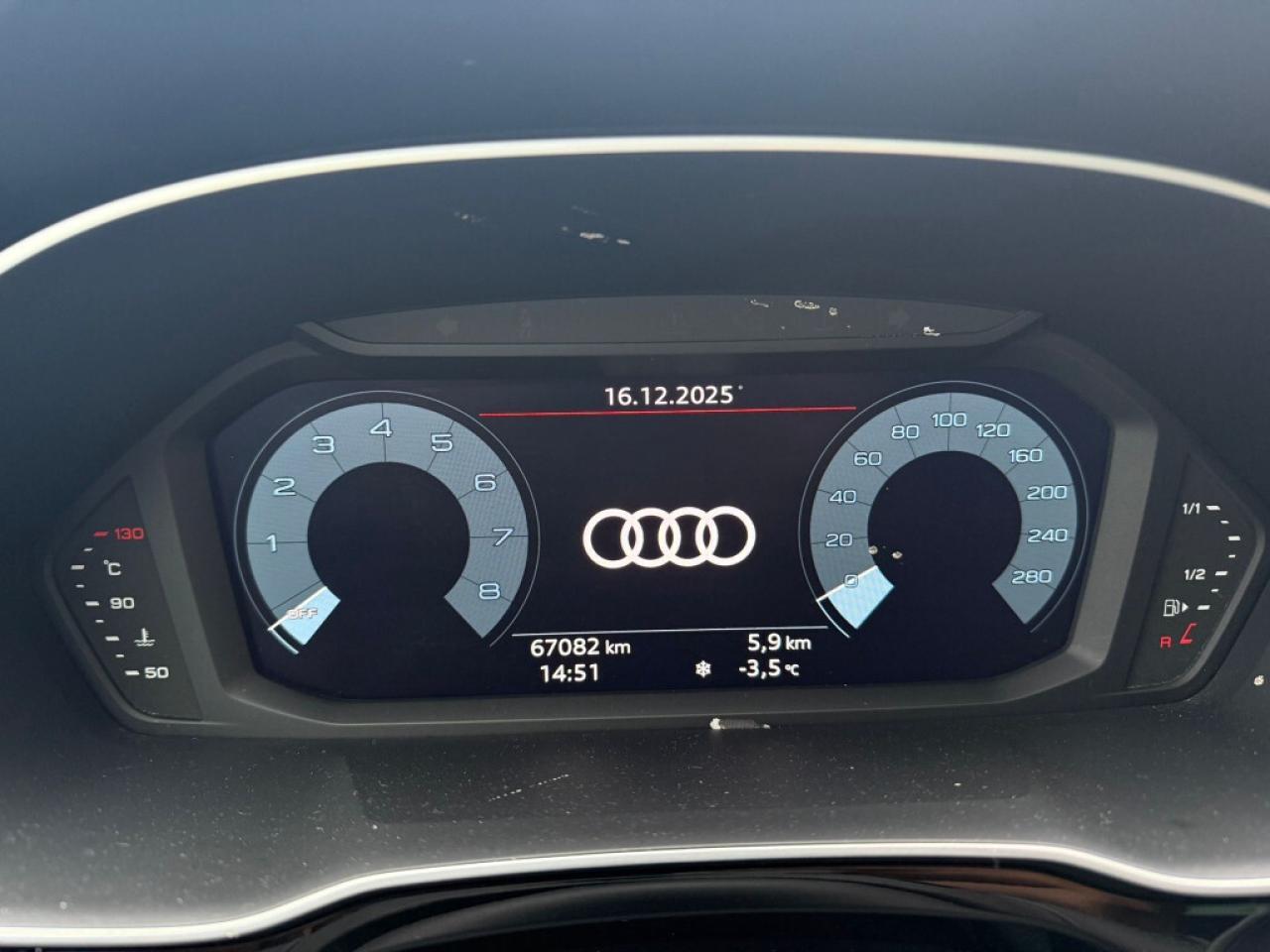 2022 Audi Q3 Quattro/ NAVI/ Aple Car Play/Leather/ Sunroof/Clea Photo