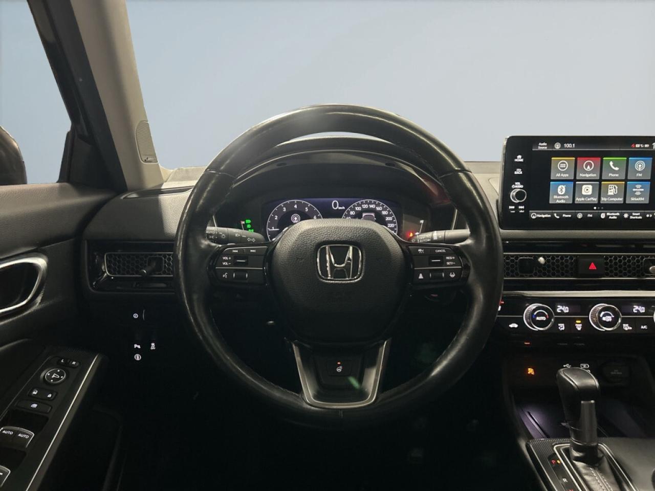 2022 Honda Civic Touring/Leather/NAVI/Sunroof/Drive Assist/Clean Ca Photo