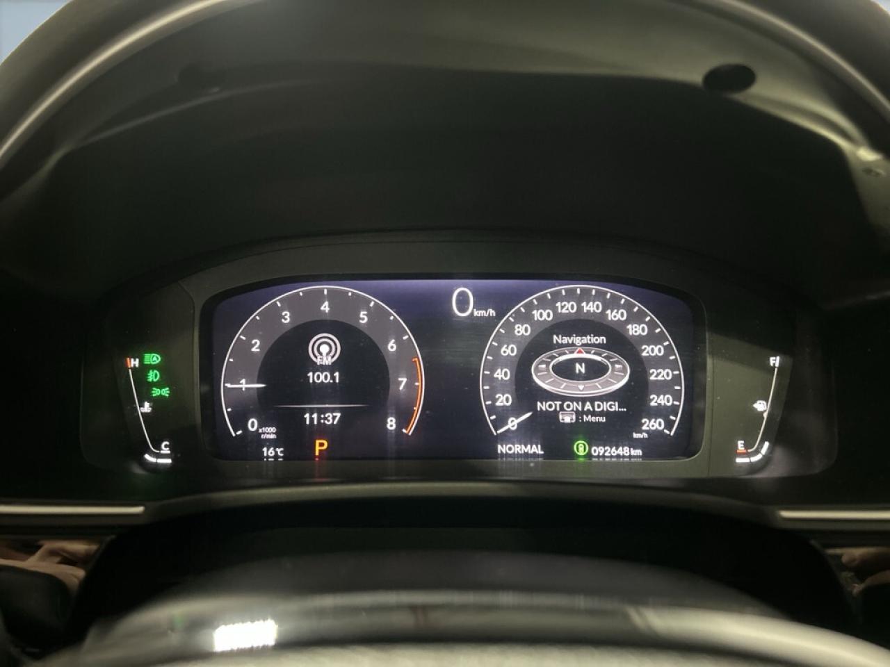 2022 Honda Civic Touring/Leather/NAVI/Sunroof/Drive Assist/Clean Ca Photo