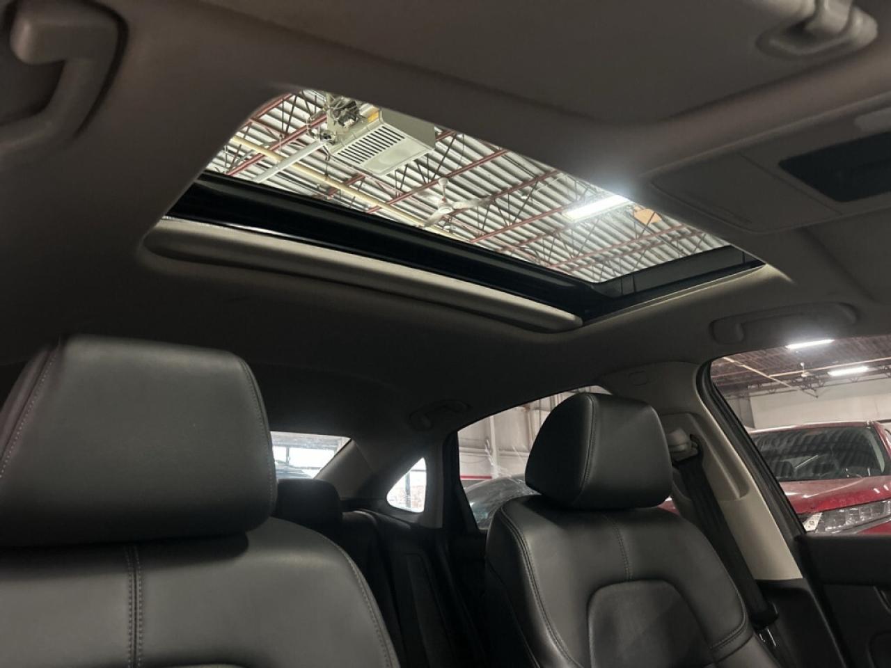 2022 Honda Civic Touring/Leather/NAVI/Sunroof/Drive Assist/Clean Ca Photo