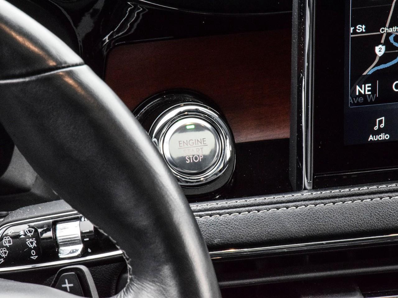 2022 Lincoln Corsair Reserve Panoroof   Jet Pkg   Elements Package Photo