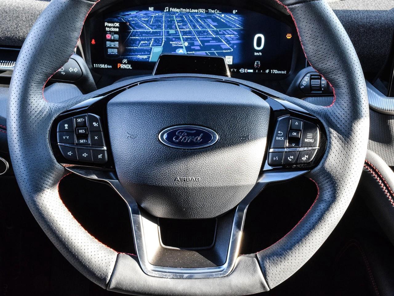 2025 Ford Explorer ST-Line Photo