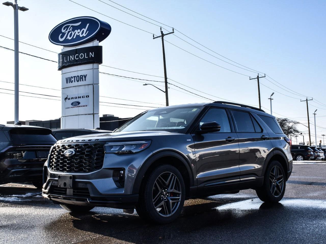 2025 Ford Explorer ST-Line Photo