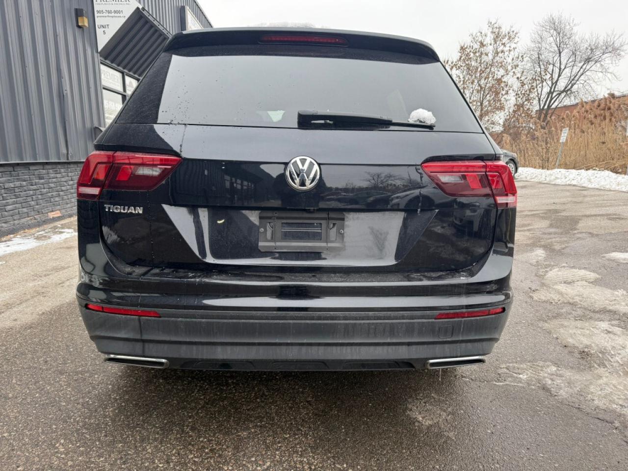 2019 Volkswagen Tiguan S 4MOTION /Clean Carfax/B Cam/ Heated Seats/ Photo4