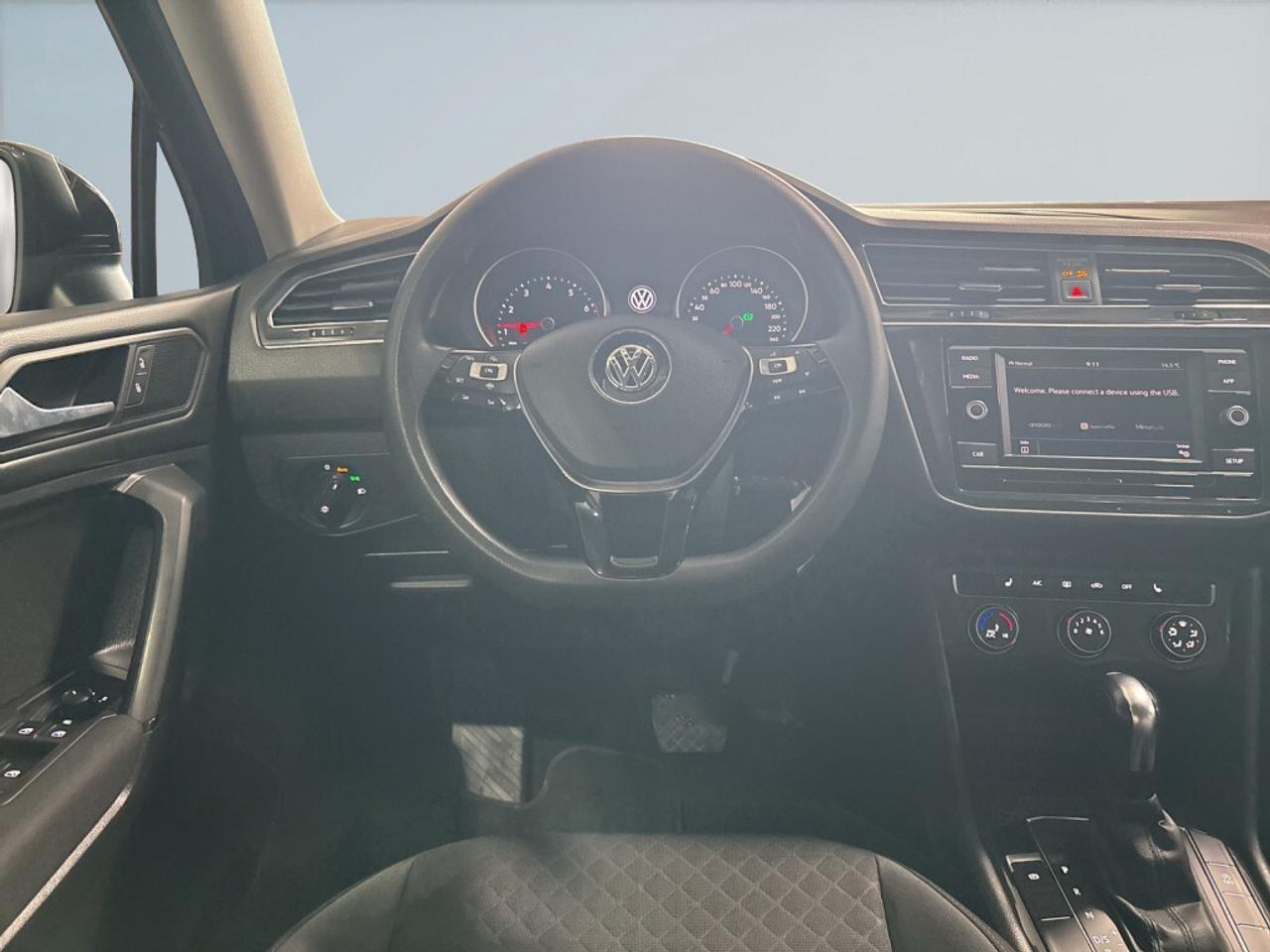 2019 Volkswagen Tiguan S 4MOTION / Clean Carfax / Back-Up Camera / Heated Photo