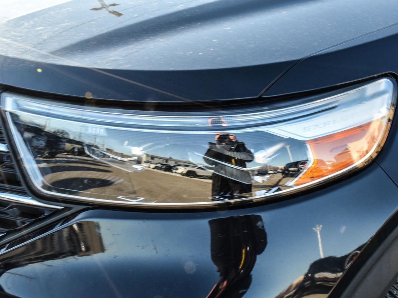 2020 Ford Explorer XLT Class II Tow   Panoroof   ACC + Lane Keep Photo