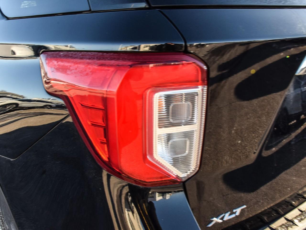 2020 Ford Explorer XLT Class II Tow   Panoroof   ACC + Lane Keep Photo