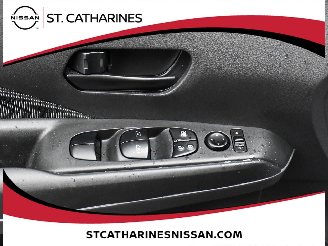 2020 Nissan Kicks S Photo