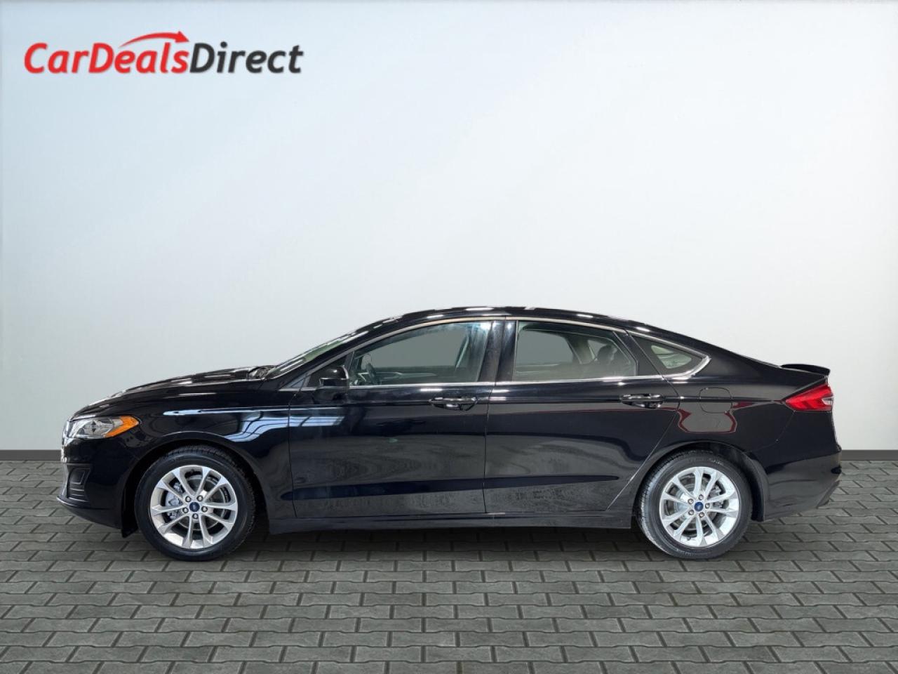 2020 Ford Fusion Hybrid SE /NAVI/Back Up Cam/Bluetooth/Heated Seats/Comple Photo