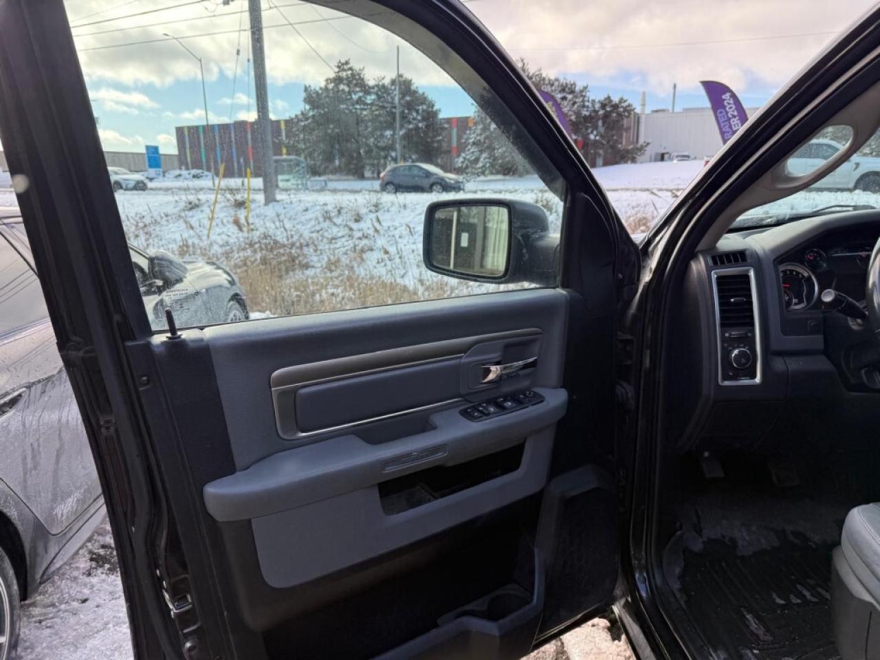 2018 RAM 1500 Big Horn AWD/Big Screen/NAVI/B Cam/ Clean Carfax Photo