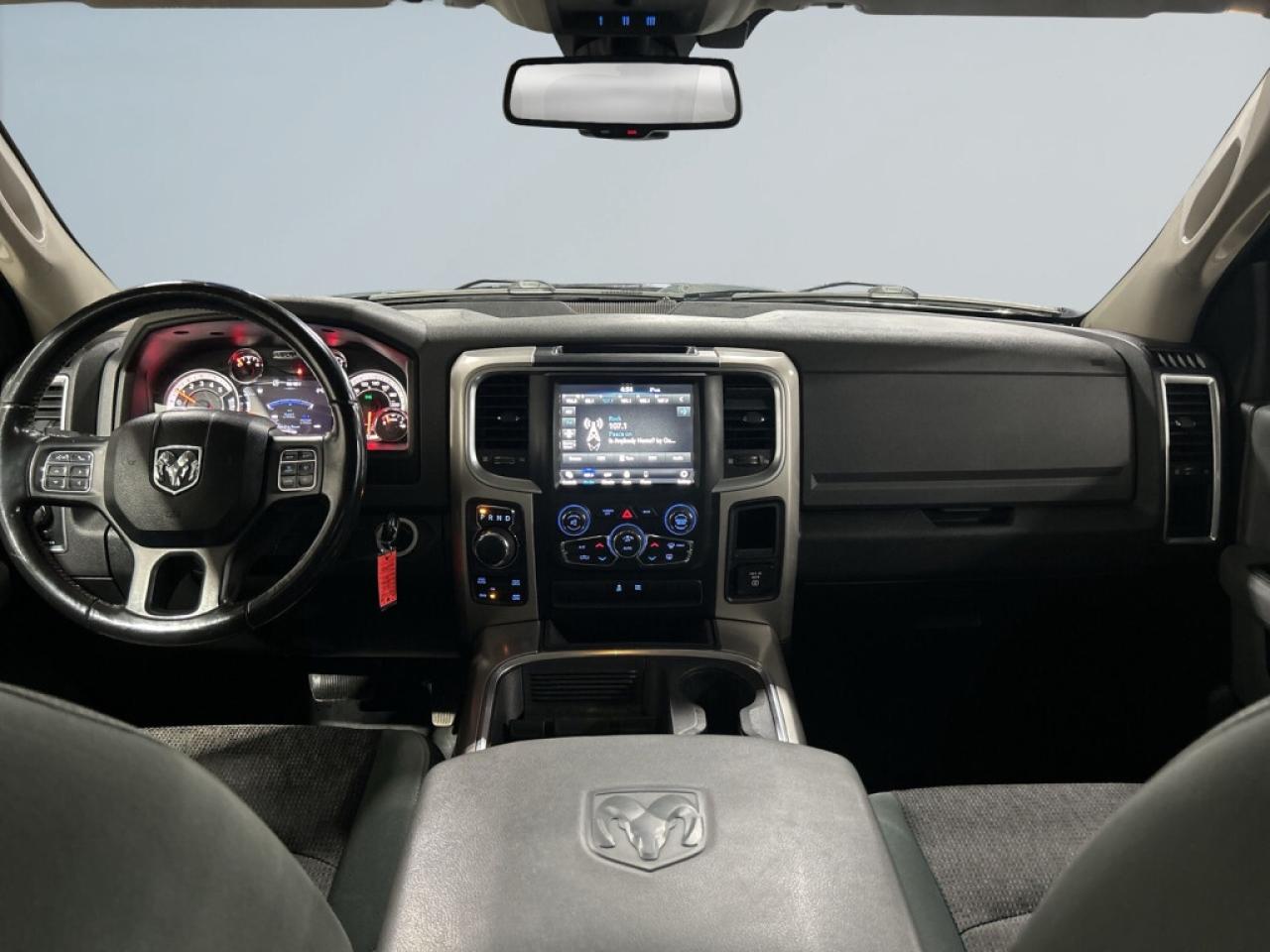 2018 RAM 1500 Big Horn AWD/Big Screen/NAVI/B Cam/ Clean Carfax Photo