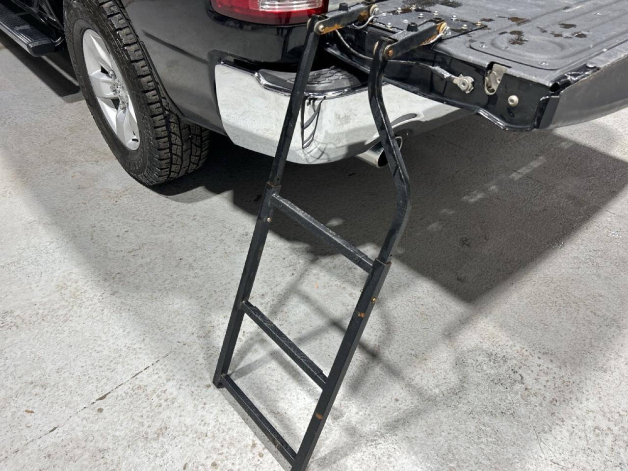 2018 RAM 1500 Big Horn AWD/Big Screen/NAVI/B Cam/ Clean Carfax Photo