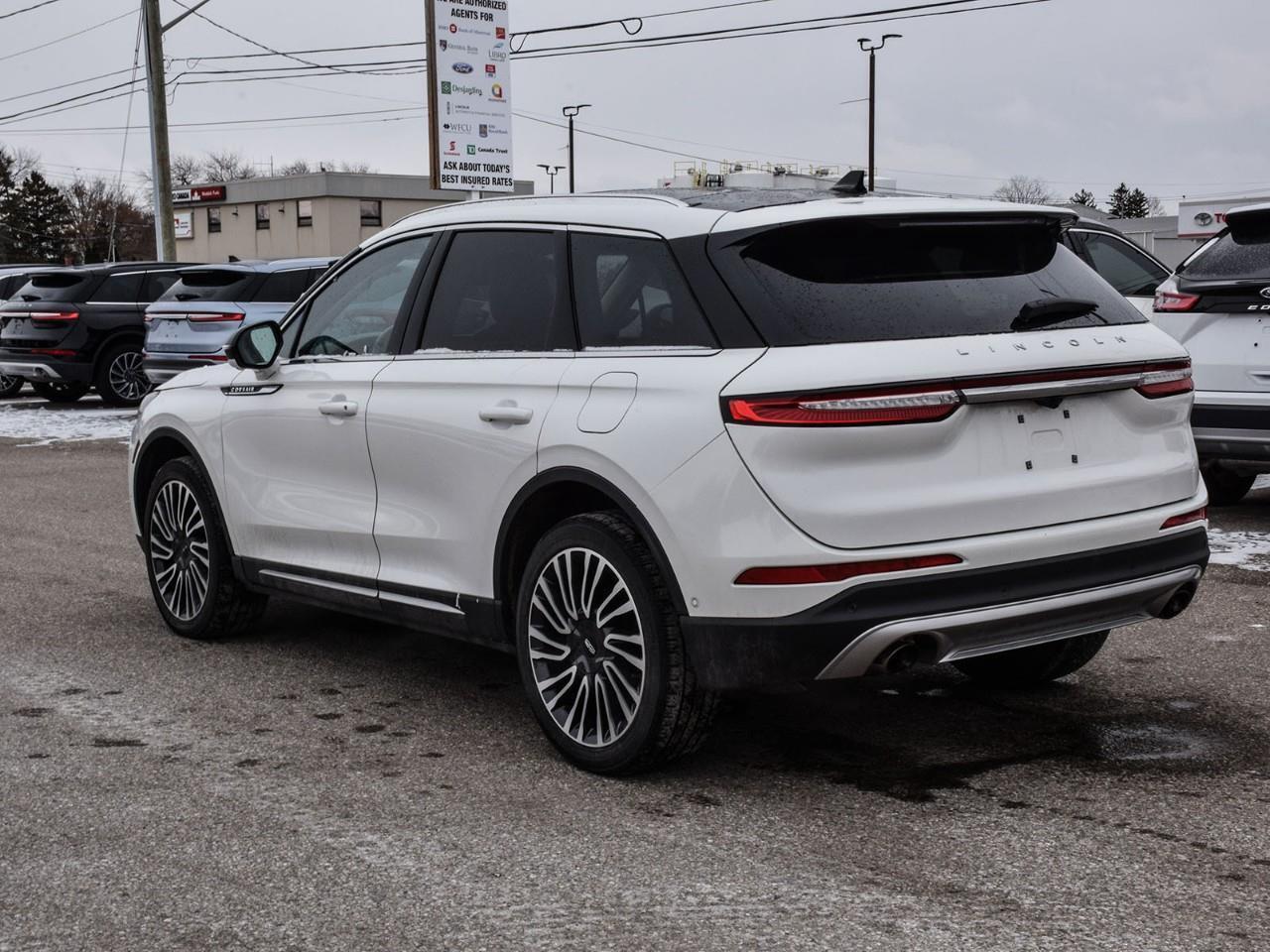 2022 Lincoln Corsair Reserve Panoroof   ACC + Lane Keeping Aid Photo3