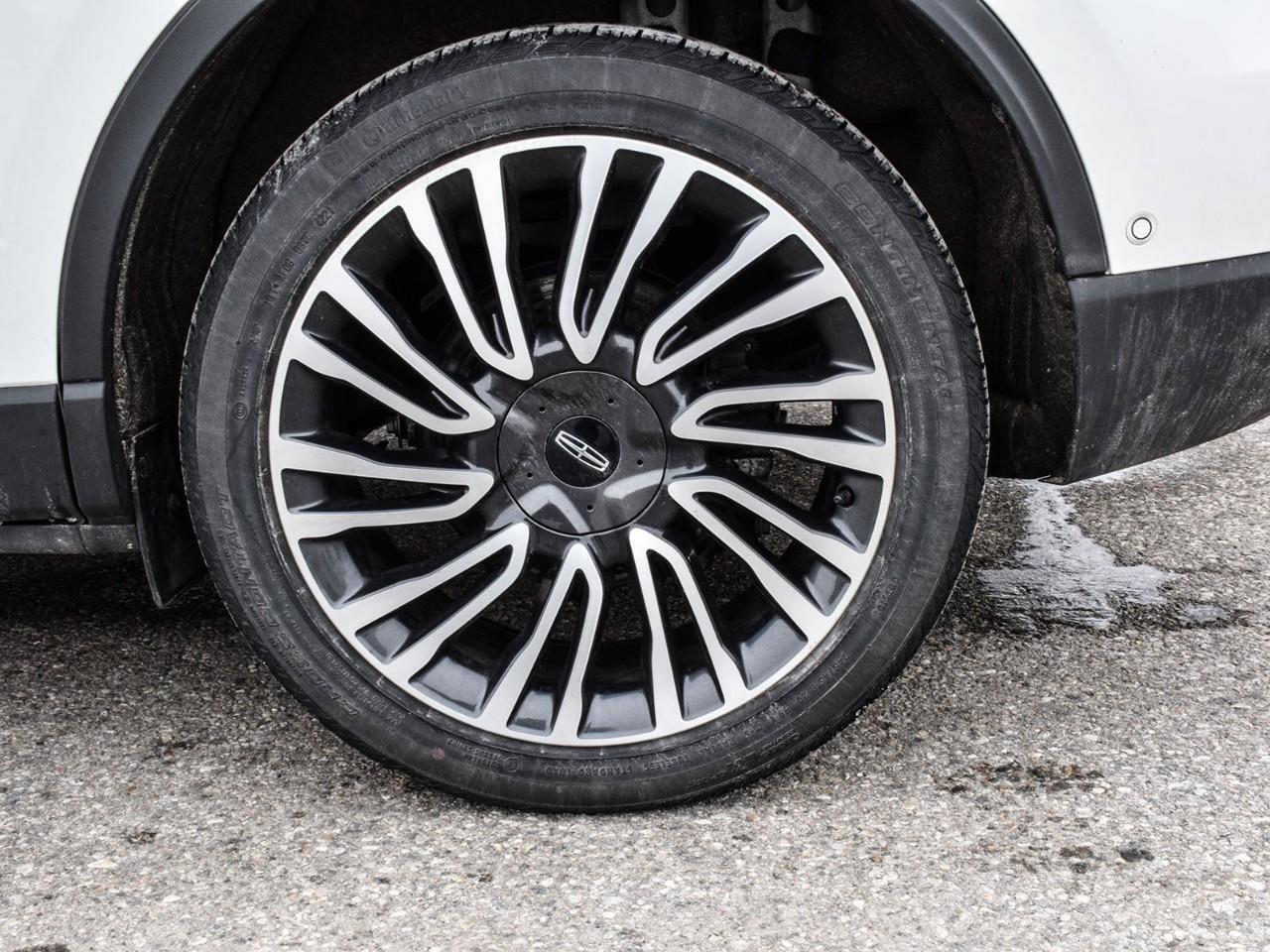 2022 Lincoln Corsair Reserve Panoroof   ACC + Lane Keeping Aid Photo