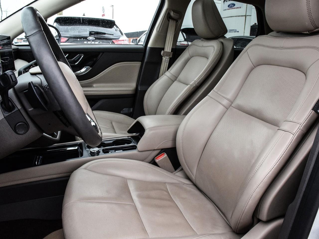 2022 Lincoln Corsair Reserve Panoroof   ACC + Lane Keeping Aid Photo