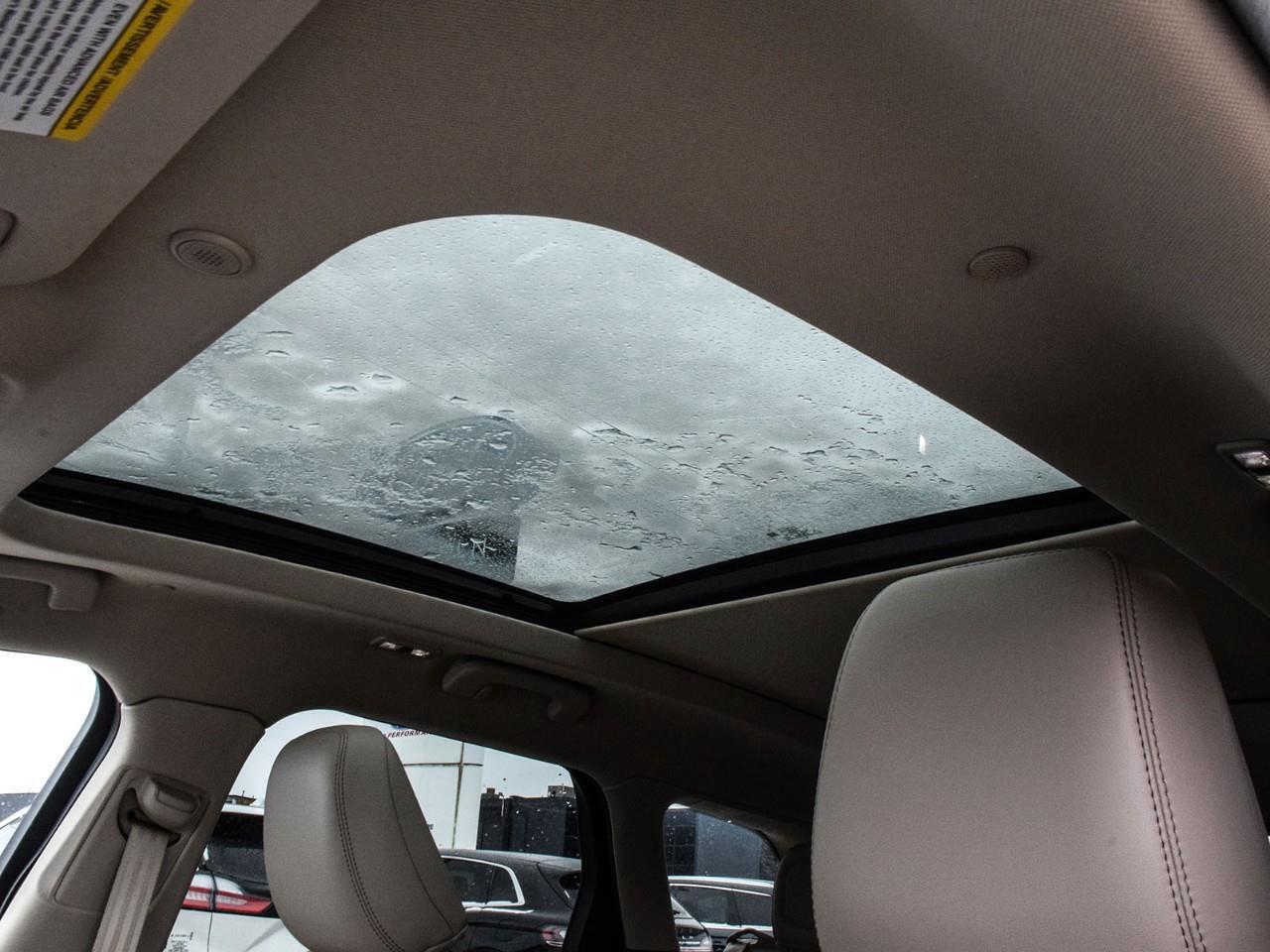 2022 Lincoln Corsair Reserve Panoroof   ACC + Lane Keeping Aid Photo