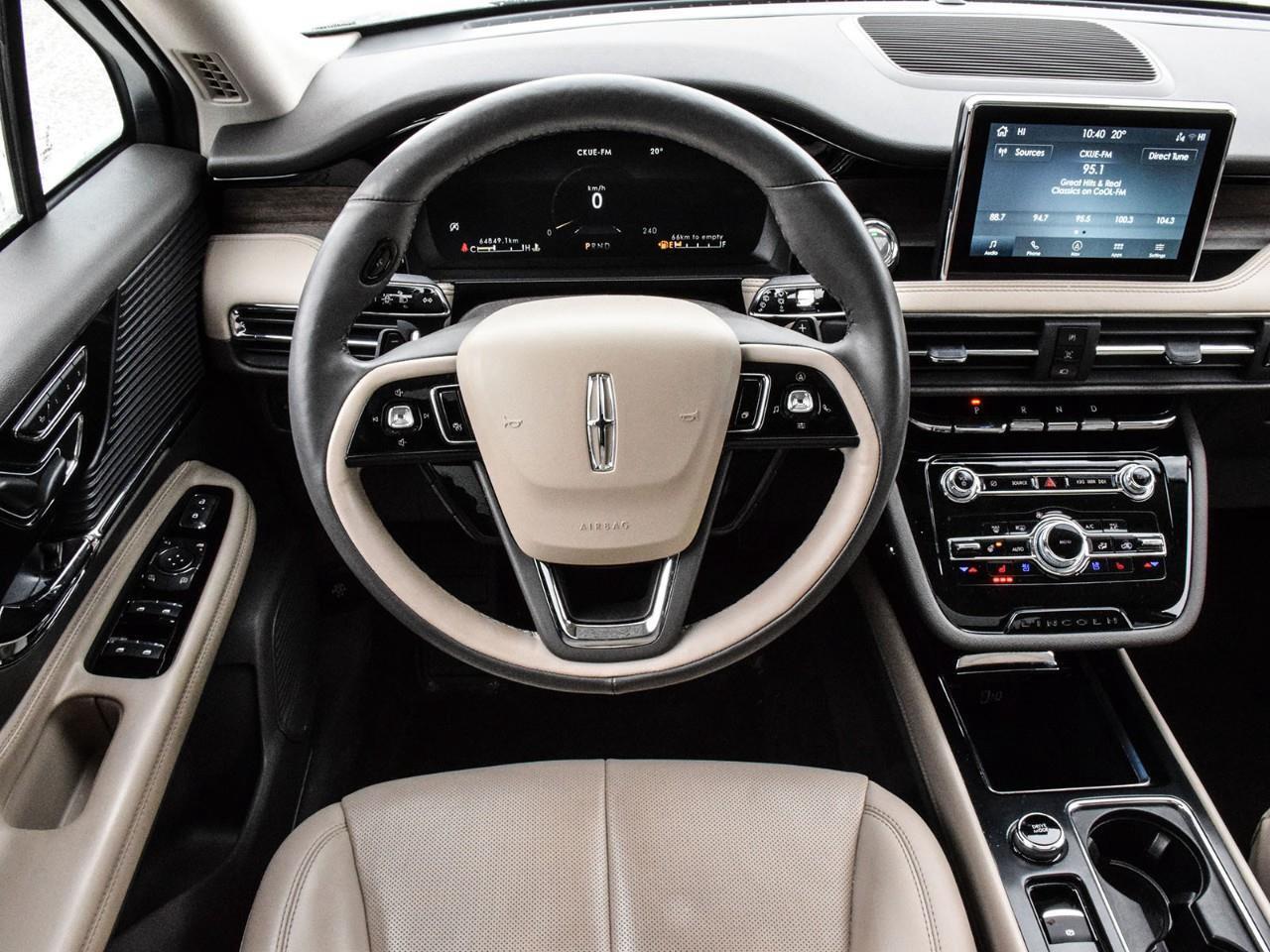 2022 Lincoln Corsair Reserve Panoroof   ACC + Lane Keeping Aid Photo