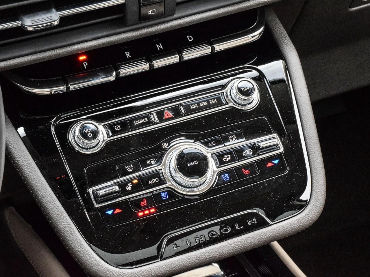 2022 Lincoln Corsair Reserve Panoroof   ACC + Lane Keeping Aid Photo