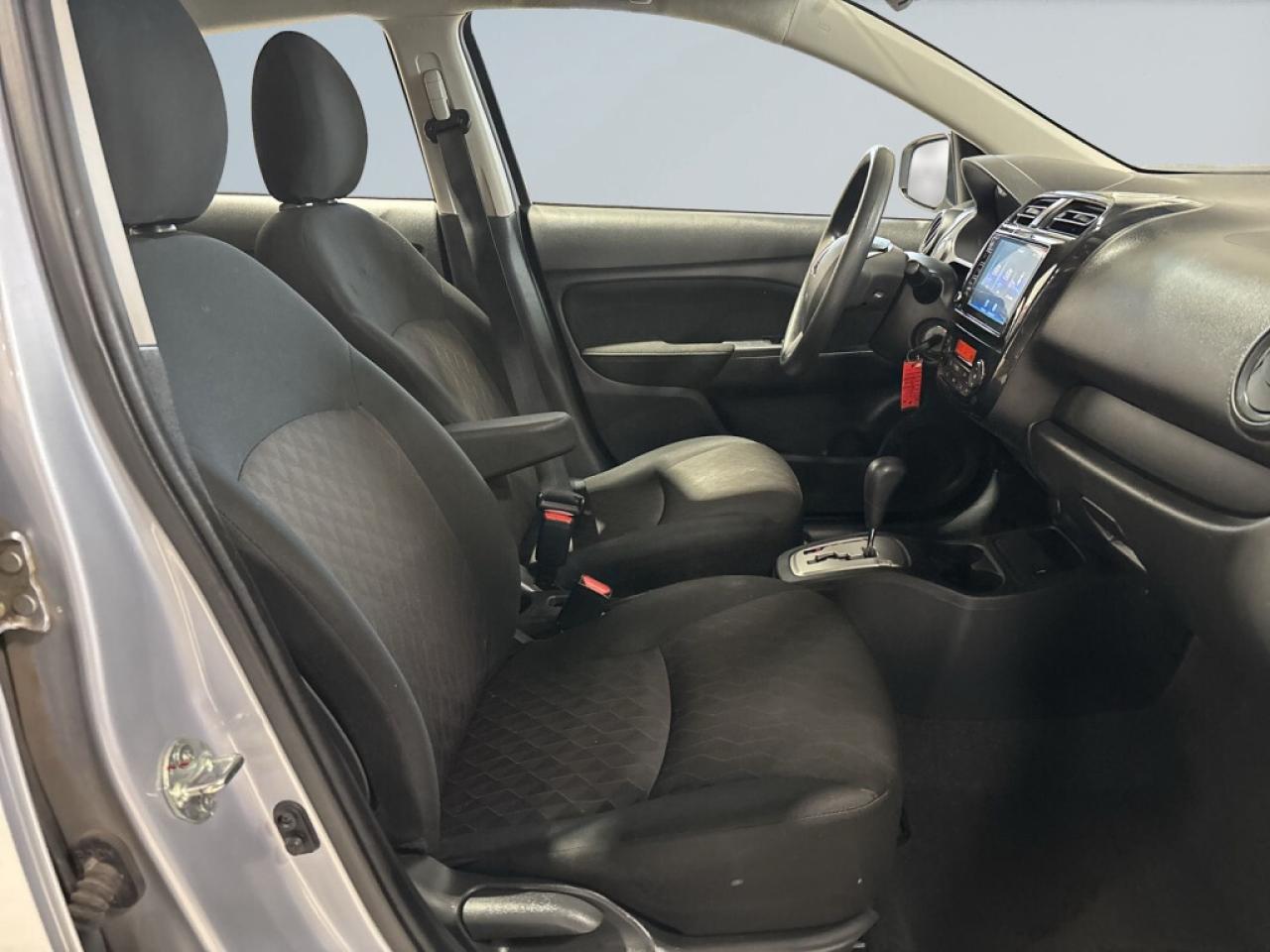 2022 Mitsubishi Mirage SE/Clean Carfax/Immaculate Condition/Back Up Cam/ Photo