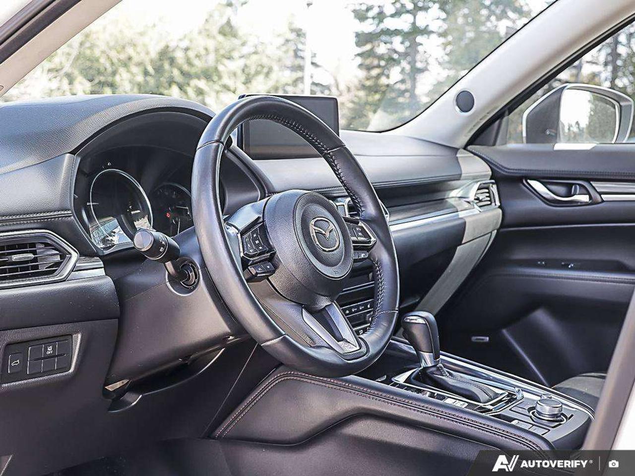 2023 Mazda CX-5 ONE-OWNER, ACCIDENT-FREE, AWD, LEATHER, BOSE Photo