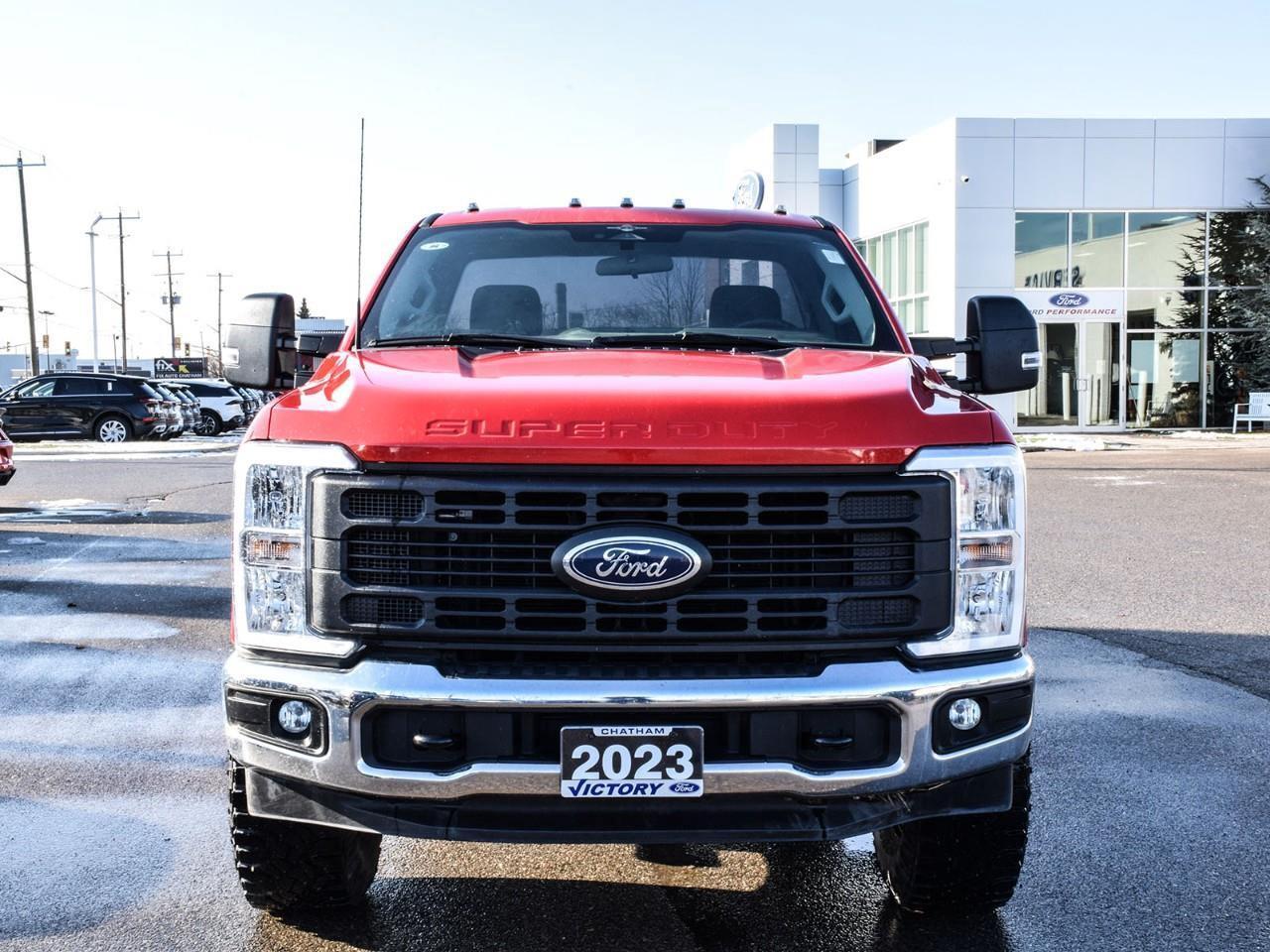 2023 Ford F-250 XL 7.3L V8   FX4 Off-Road Photo3