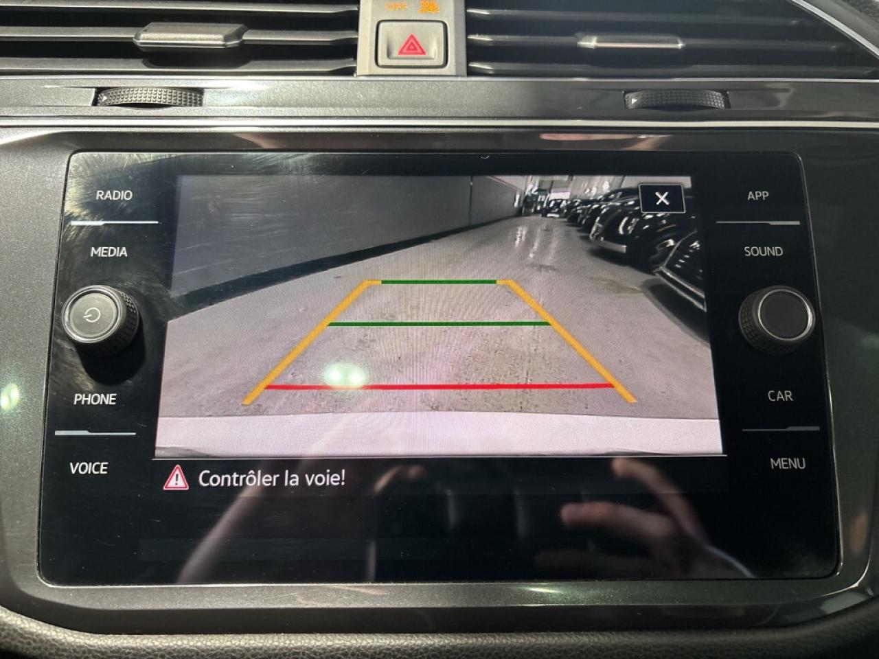 2022 Volkswagen Tiguan R-Line/ Panoroof/NAVI/Leather/ Android Carplay/Rem Photo