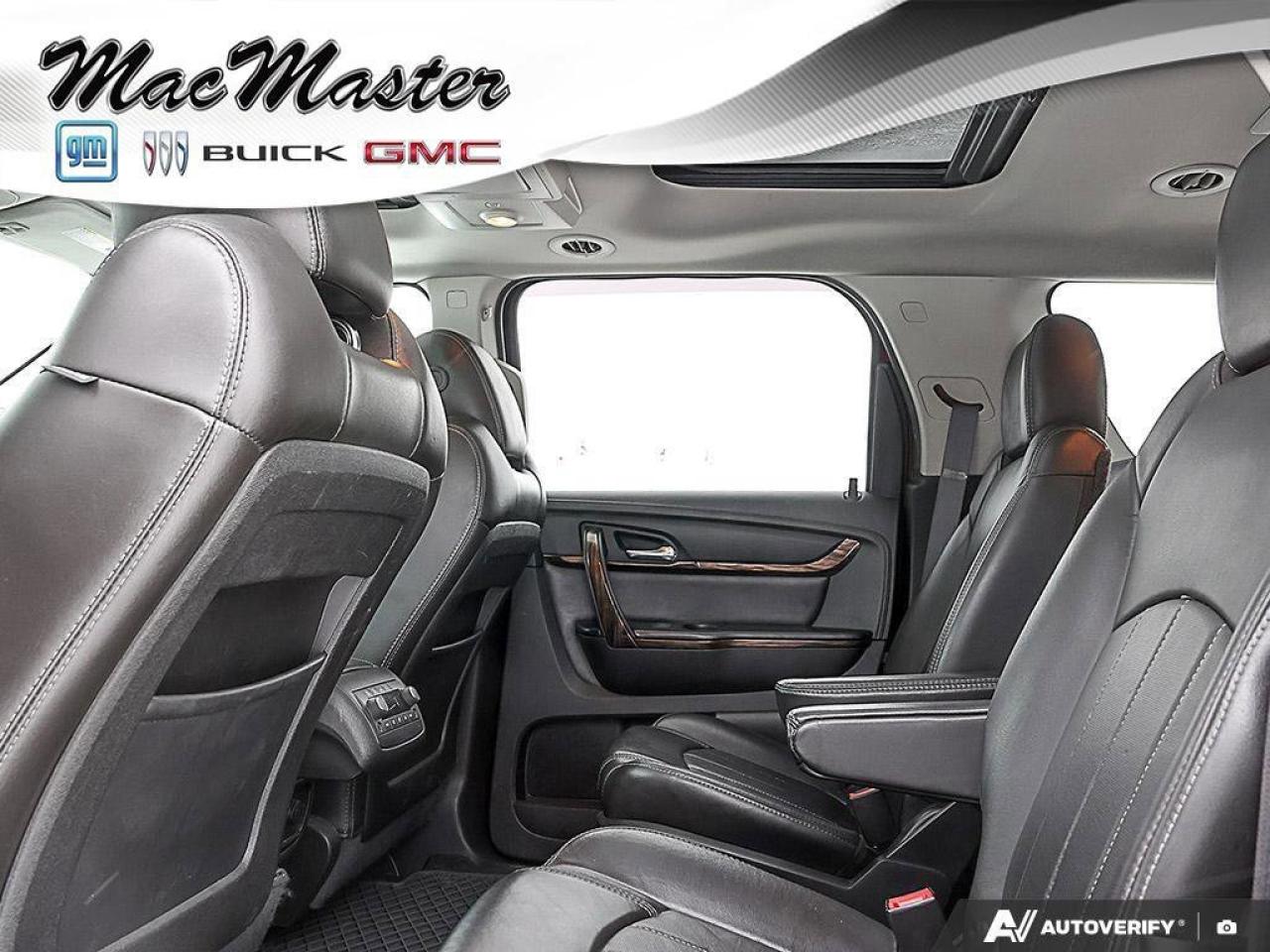 2014 GMC Acadia DenaliDENALI, 3.6L V6, AWD, ALLOYS, LEATHER, AS-TR Photo