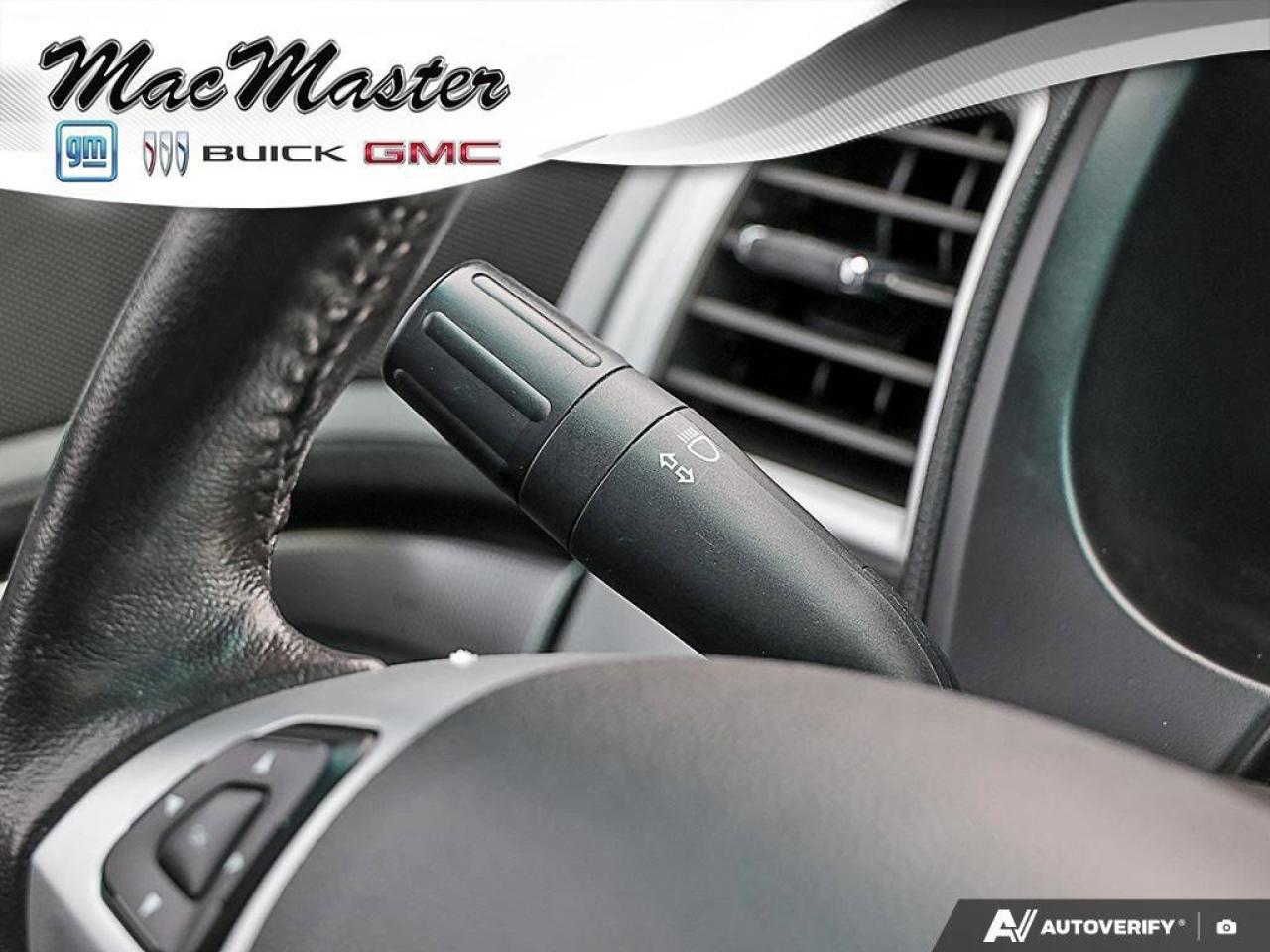 2014 Ford Explorer XLTXLT, 3.5L V6, FWD, ALLOYS, LEATHER, 7-PASSENGER Photo