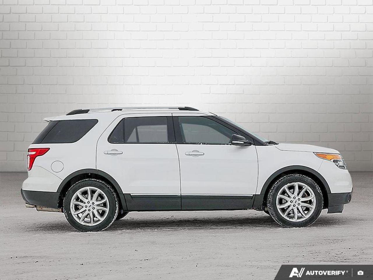 2014 Ford Explorer XLTXLT, 3.5L V6, FWD, ALLOYS, LEATHER, 7-PASSENGER Photo