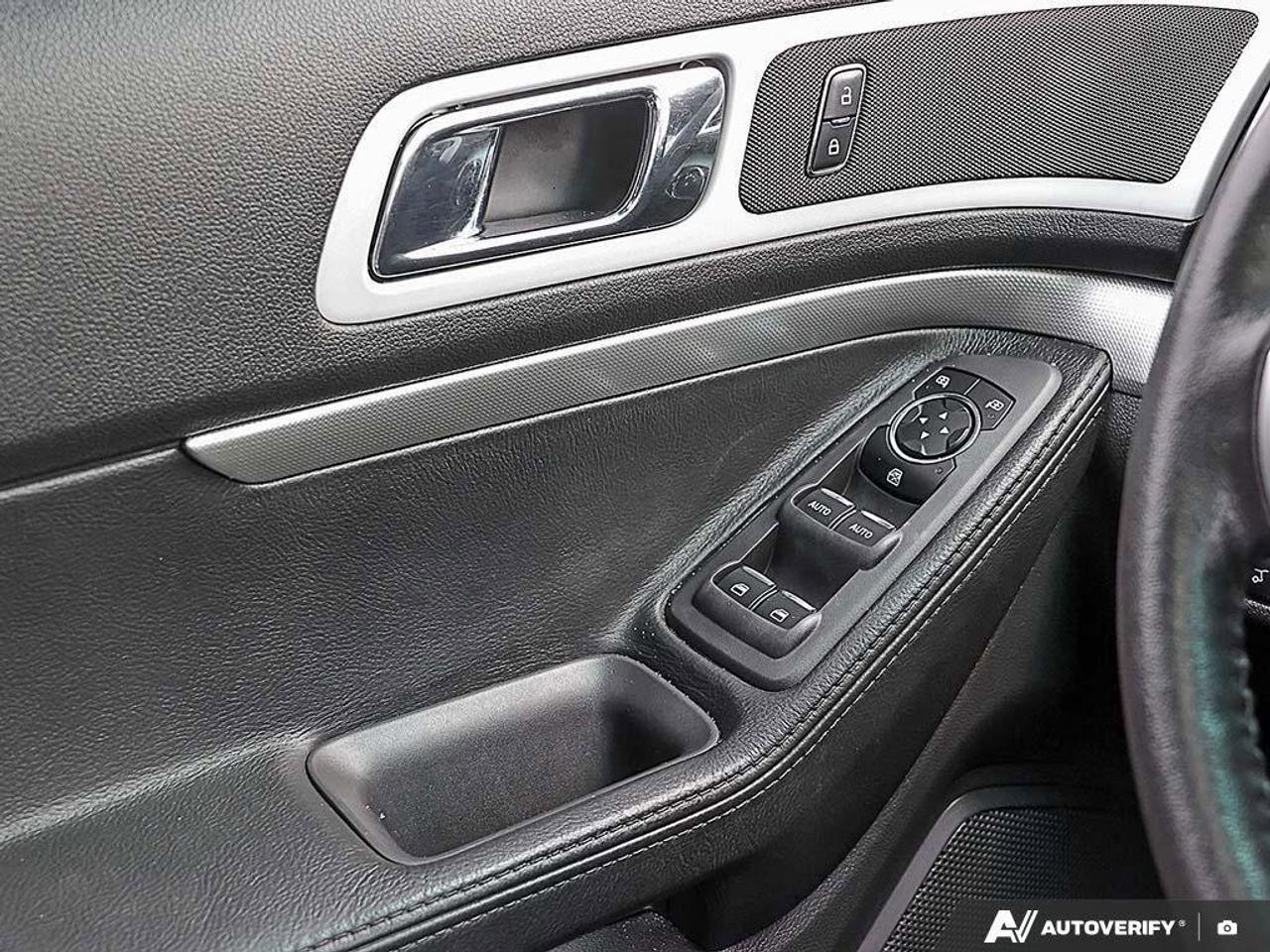 2014 Ford Explorer XLTXLT, 3.5L V6, FWD, ALLOYS, LEATHER, 7-PASSENGER Photo