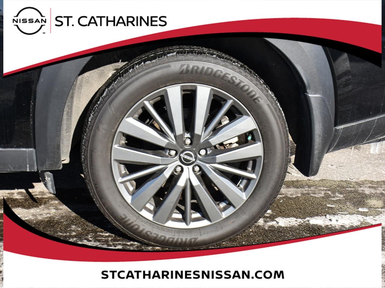 2024 Nissan Pathfinder SL Photo