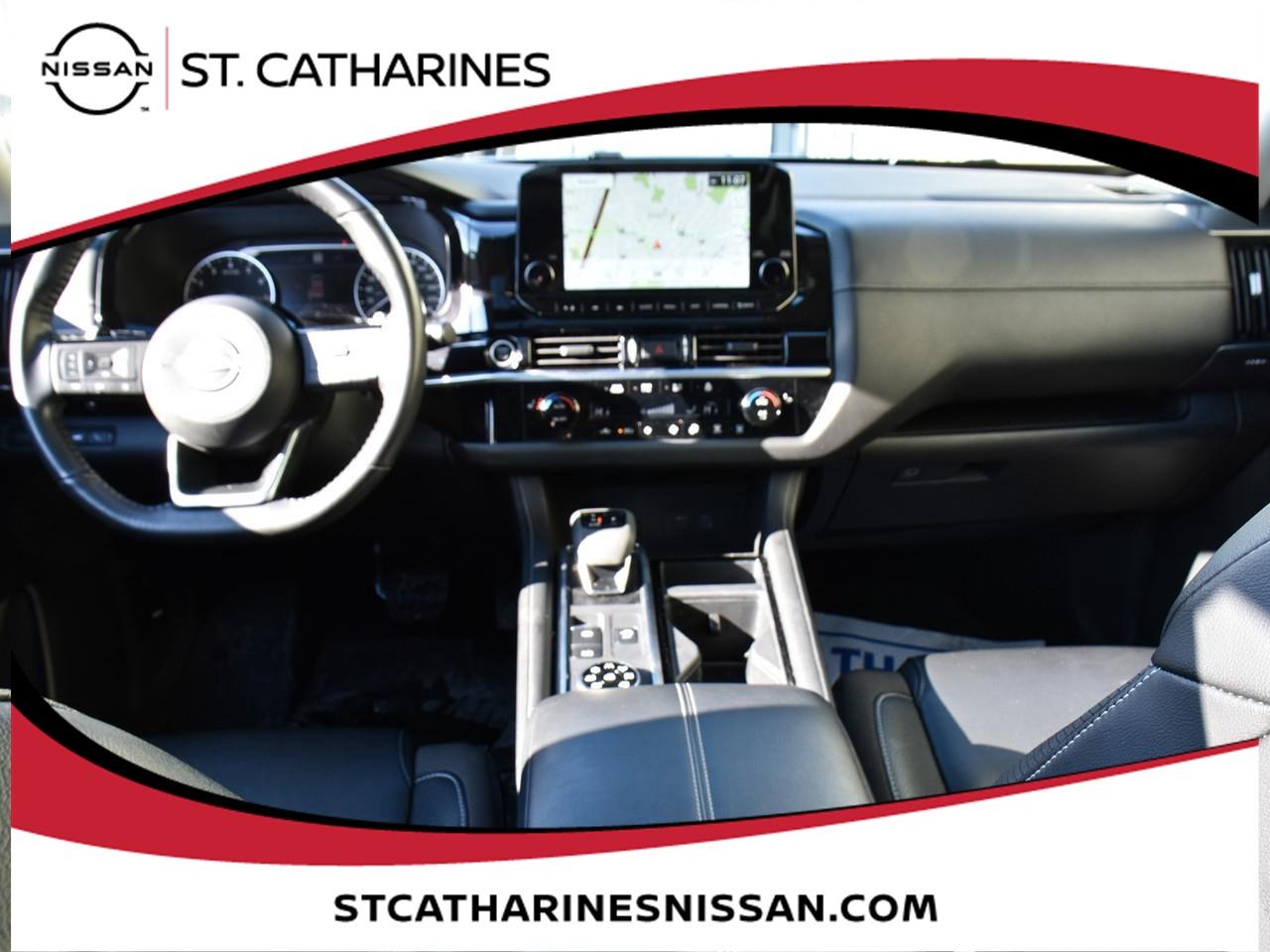 2024 Nissan Pathfinder SL Photo