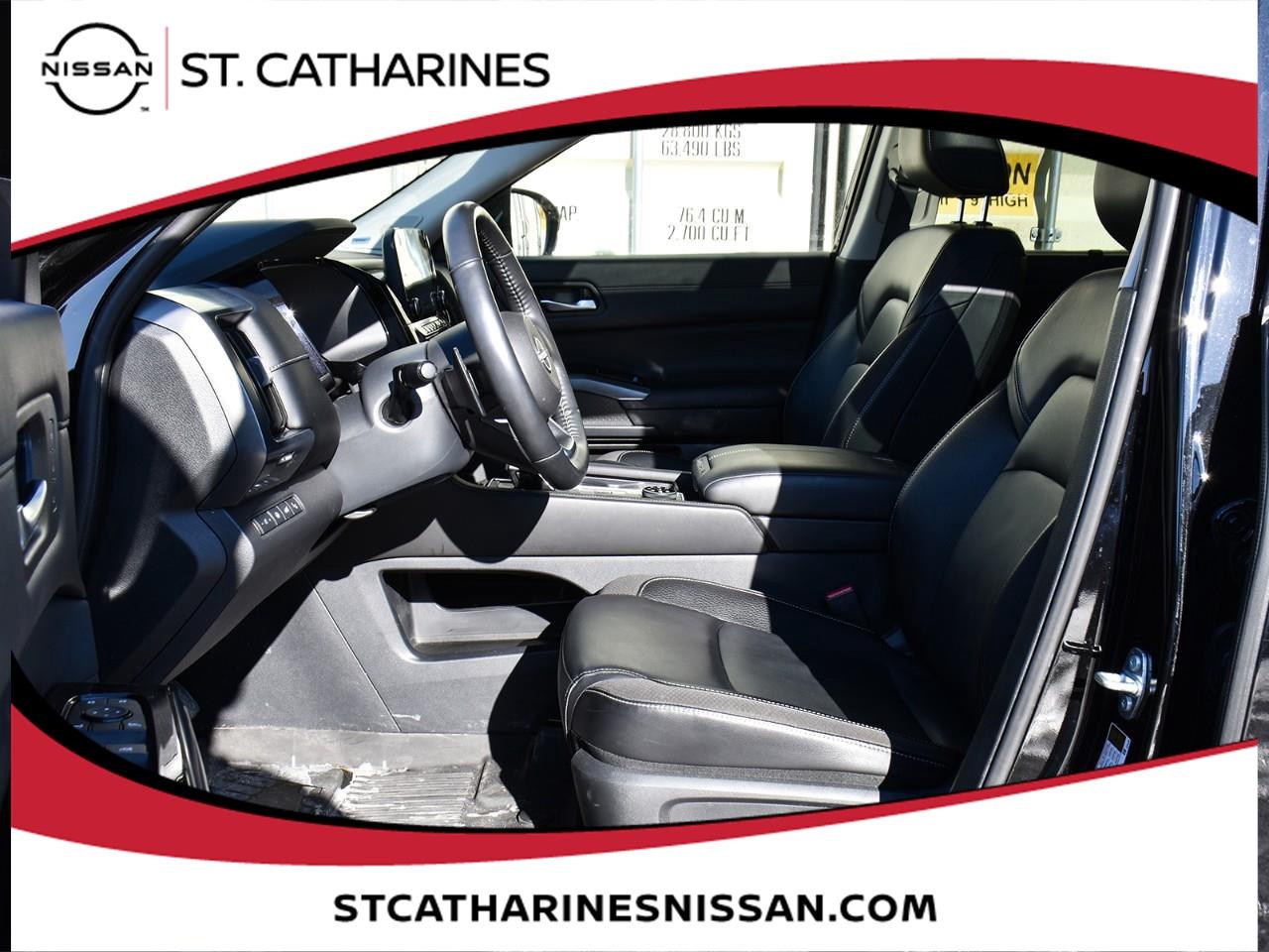 2024 Nissan Pathfinder SL Photo