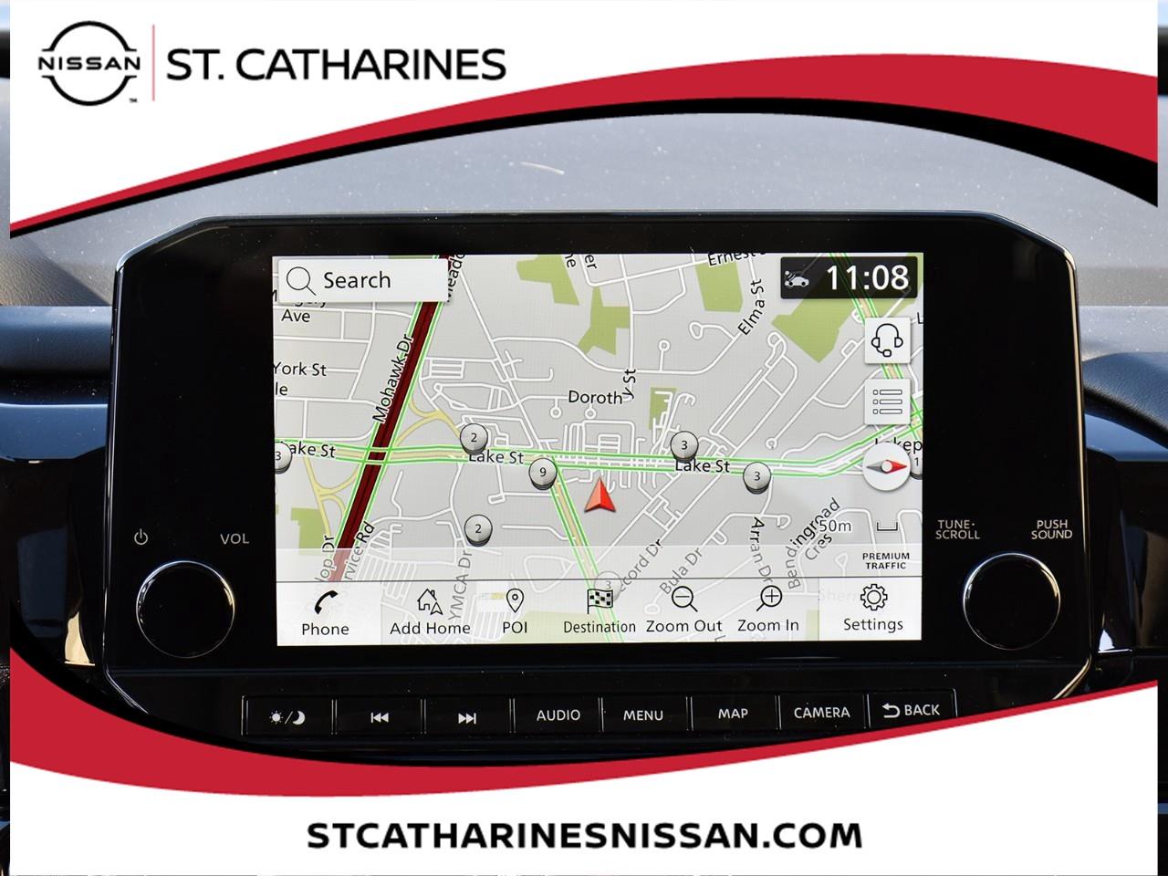 2024 Nissan Pathfinder SL Photo