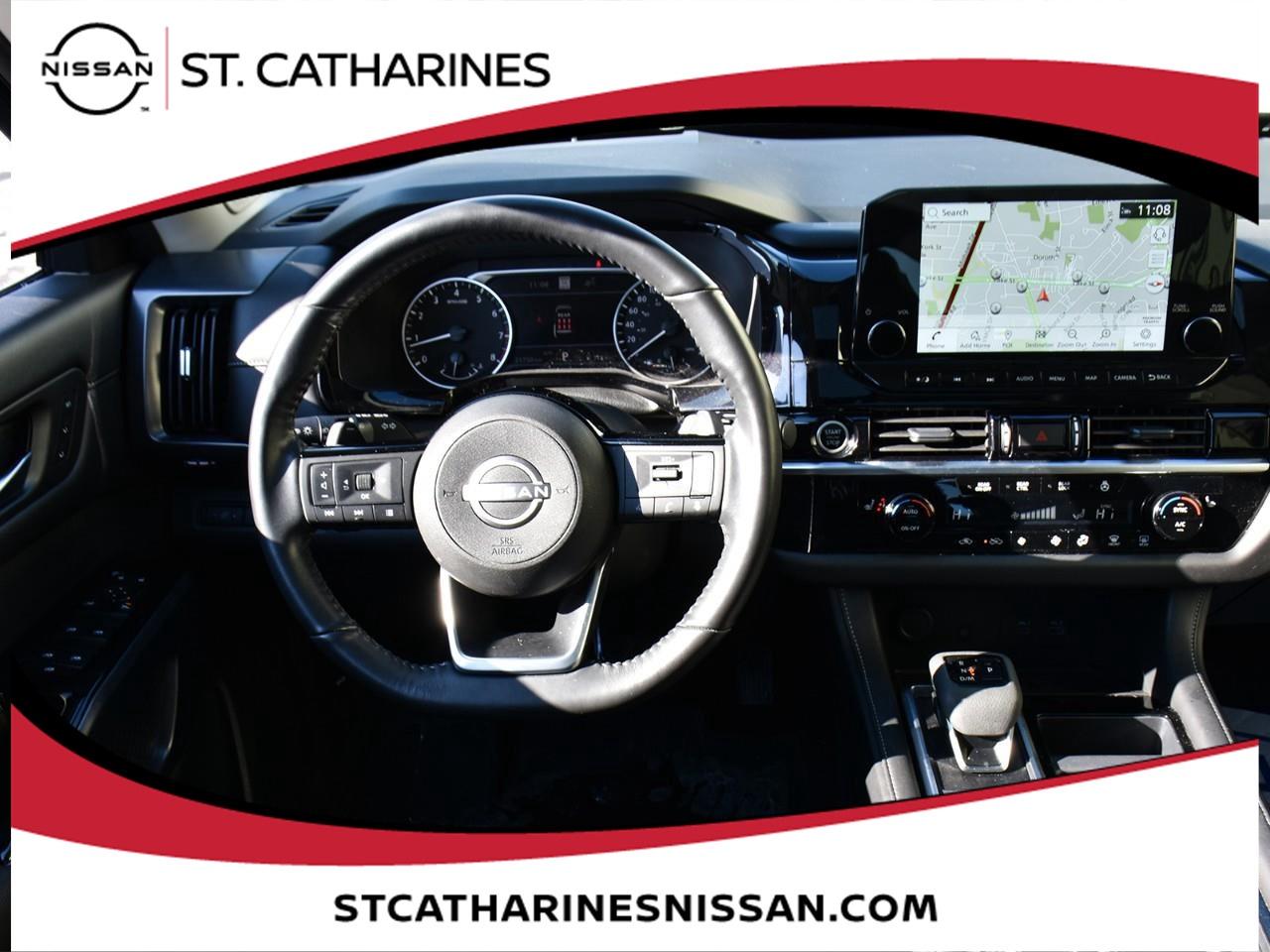 2024 Nissan Pathfinder SL Photo