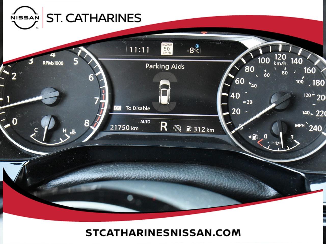 2024 Nissan Pathfinder SL Photo