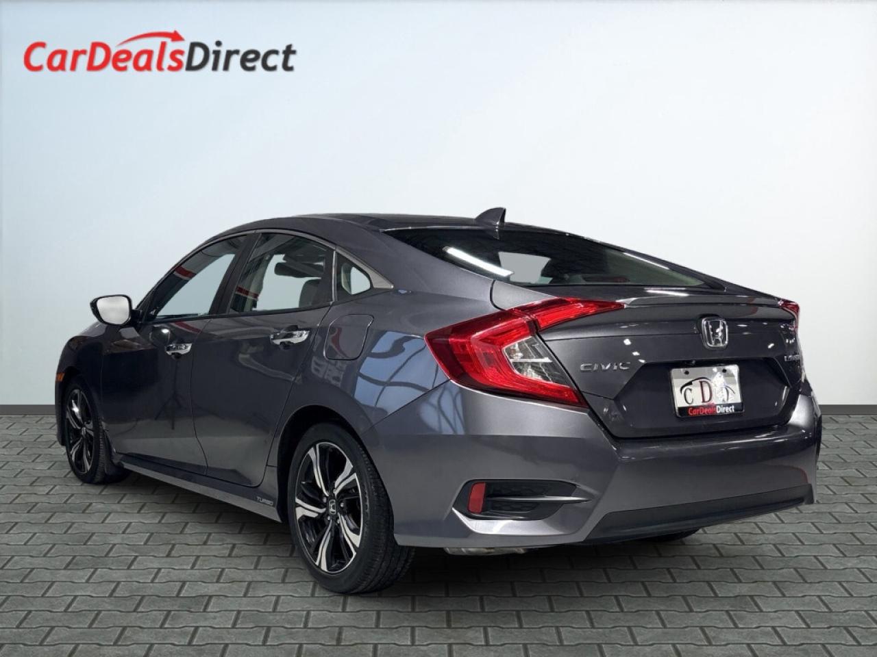 2017 Honda Civic Sedan Touring/Leather/Sunroof/NAVI/Drive Assist/ Blind S Photo3