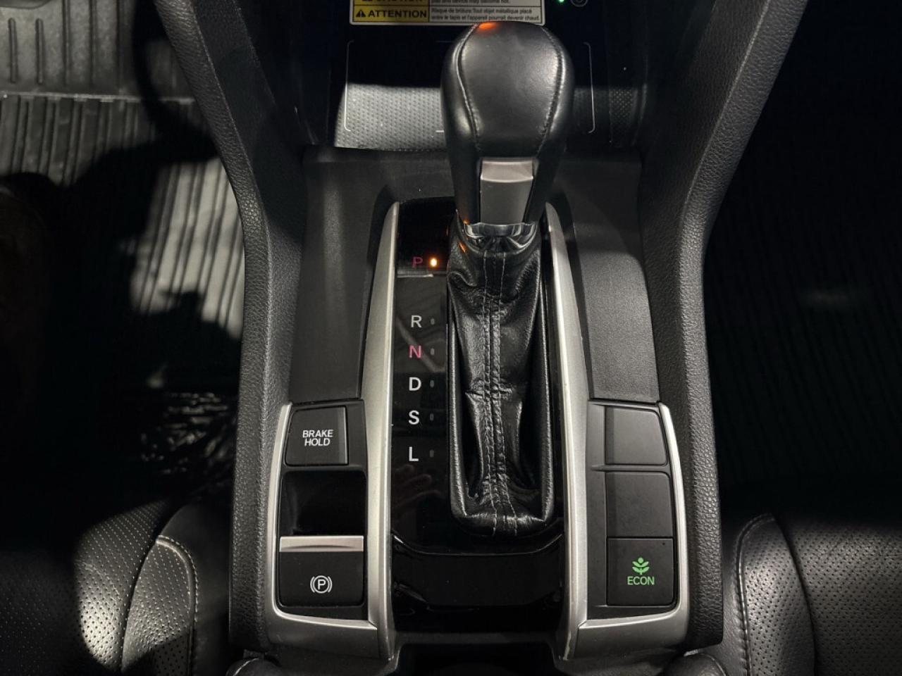 2017 Honda Civic Sedan Touring/Leather/Sunroof/NAVI/Drive Assist/ Blind S Photo