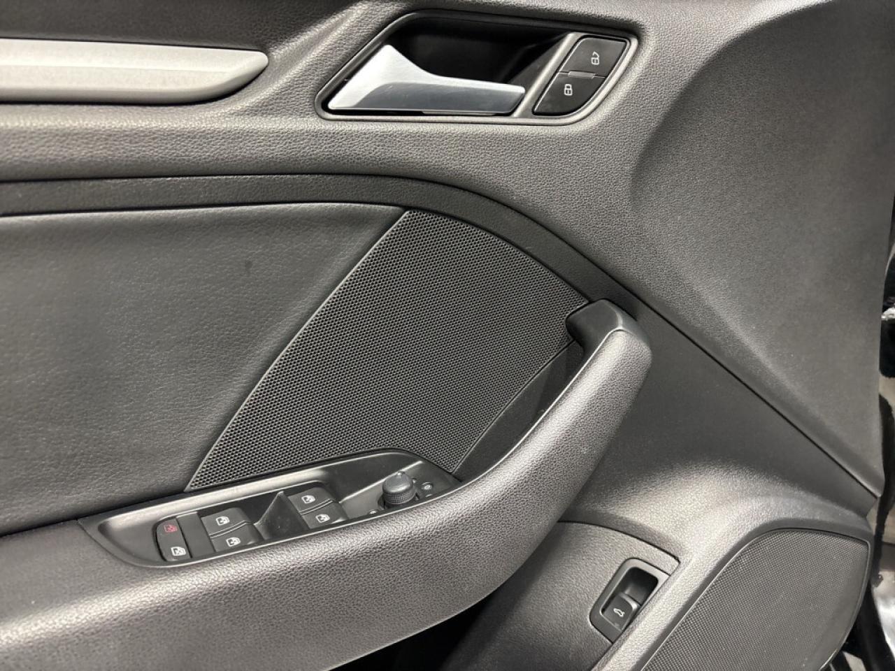 2020 Audi A3 Leather/NAVI/Sunroof/B Cam/ Bluetooth /Cruise Cont Photo