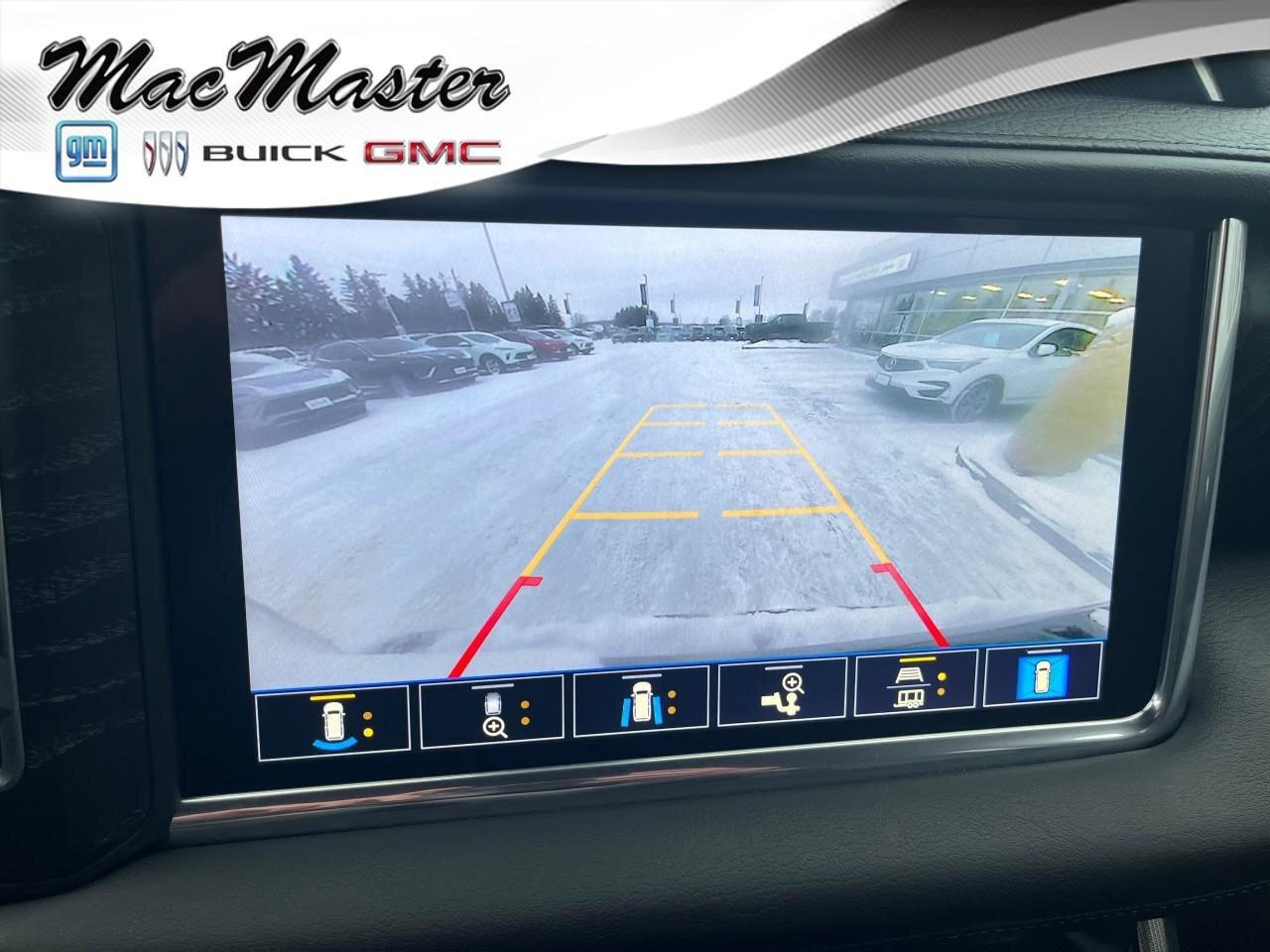 2021 GMC Yukon DenaliDENALI, 6.2L V8, ALLOYS, LEATHER, REAR ENTRA Photo