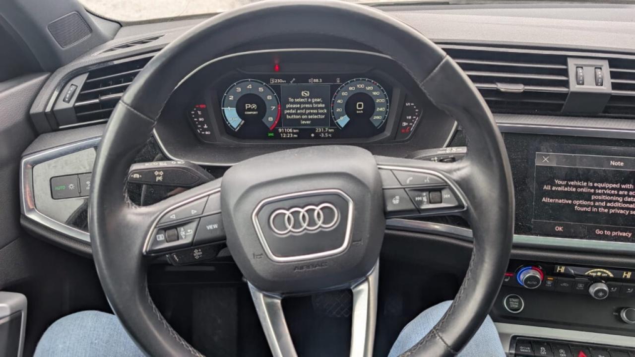 2022 Audi Q3 Quattro/NAVI/Sunroof/Car Play/Leather/Clean Carfax Photo