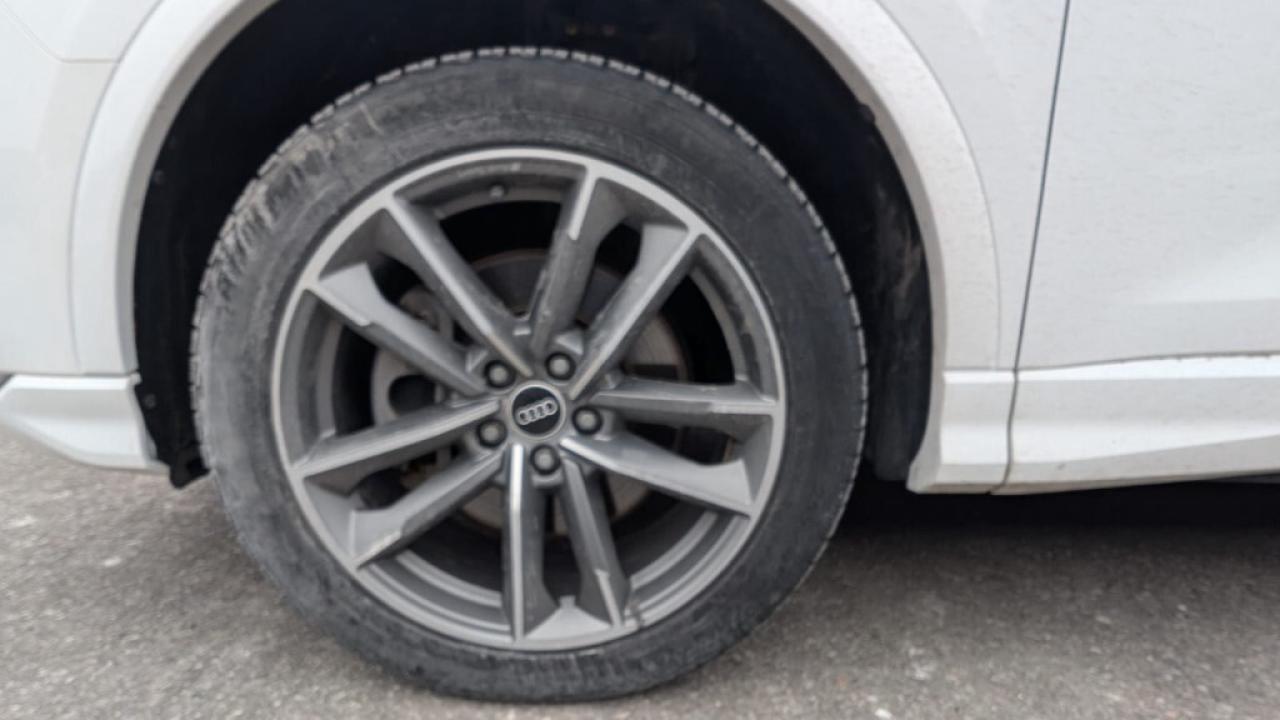 2022 Audi Q3 Quattro/NAVI/Sunroof/Car Play/Leather/Clean Carfax Photo