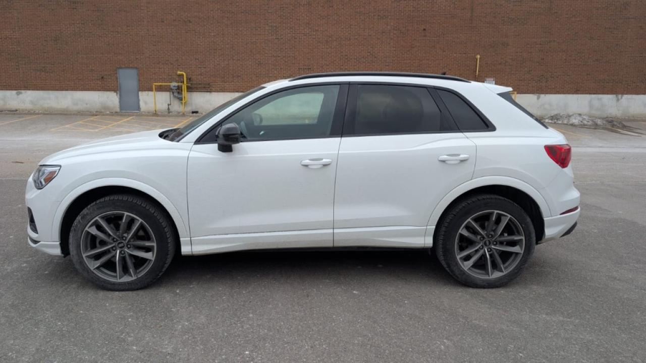 2022 Audi Q3 Quattro/NAVI/Sunroof/Car Play/Leather/Clean Carfax Photo