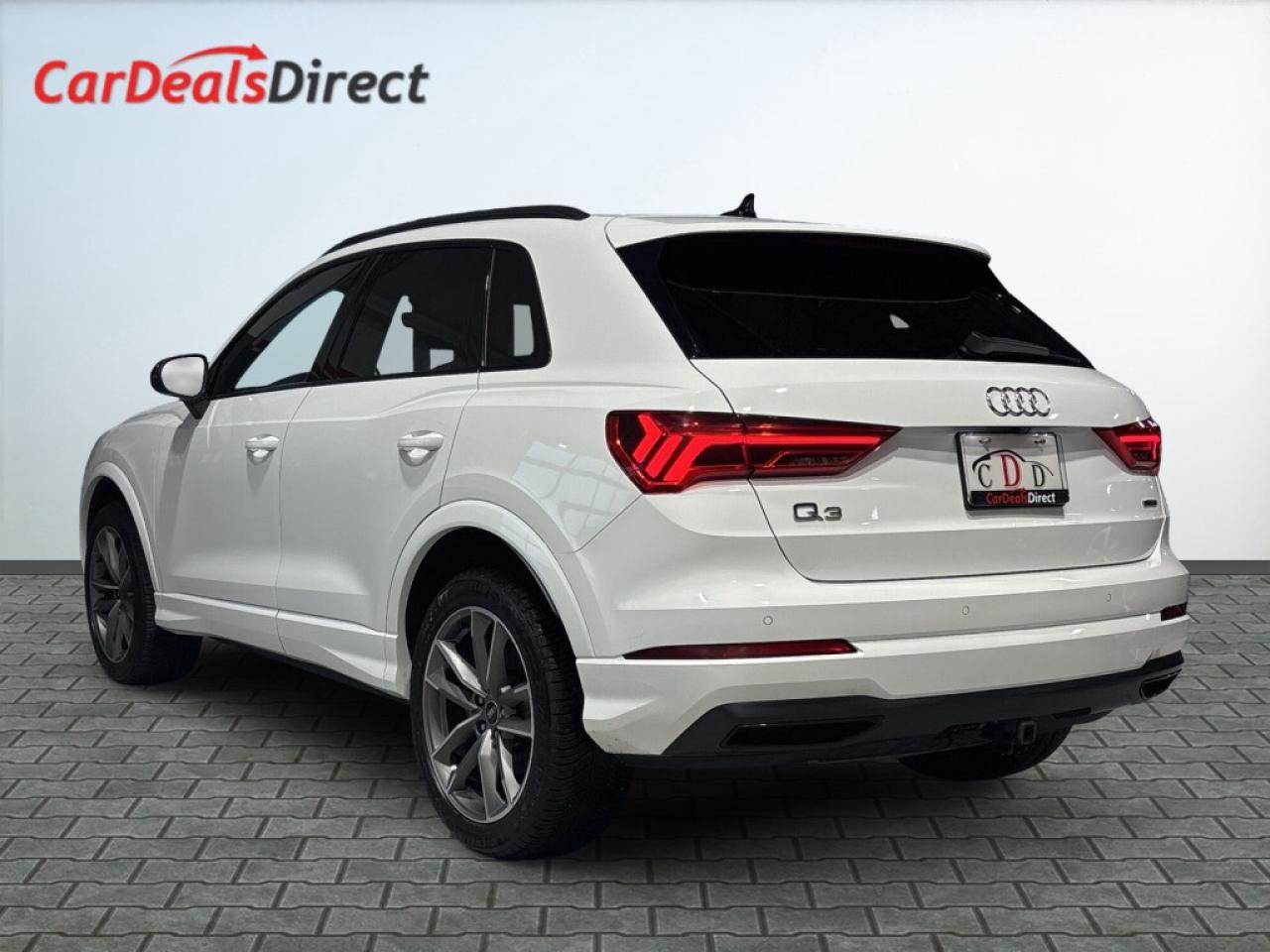 2022 Audi Q3 Quattro/NAVI/Sunroof/Car Play/Leather/Clean Carfax Photo