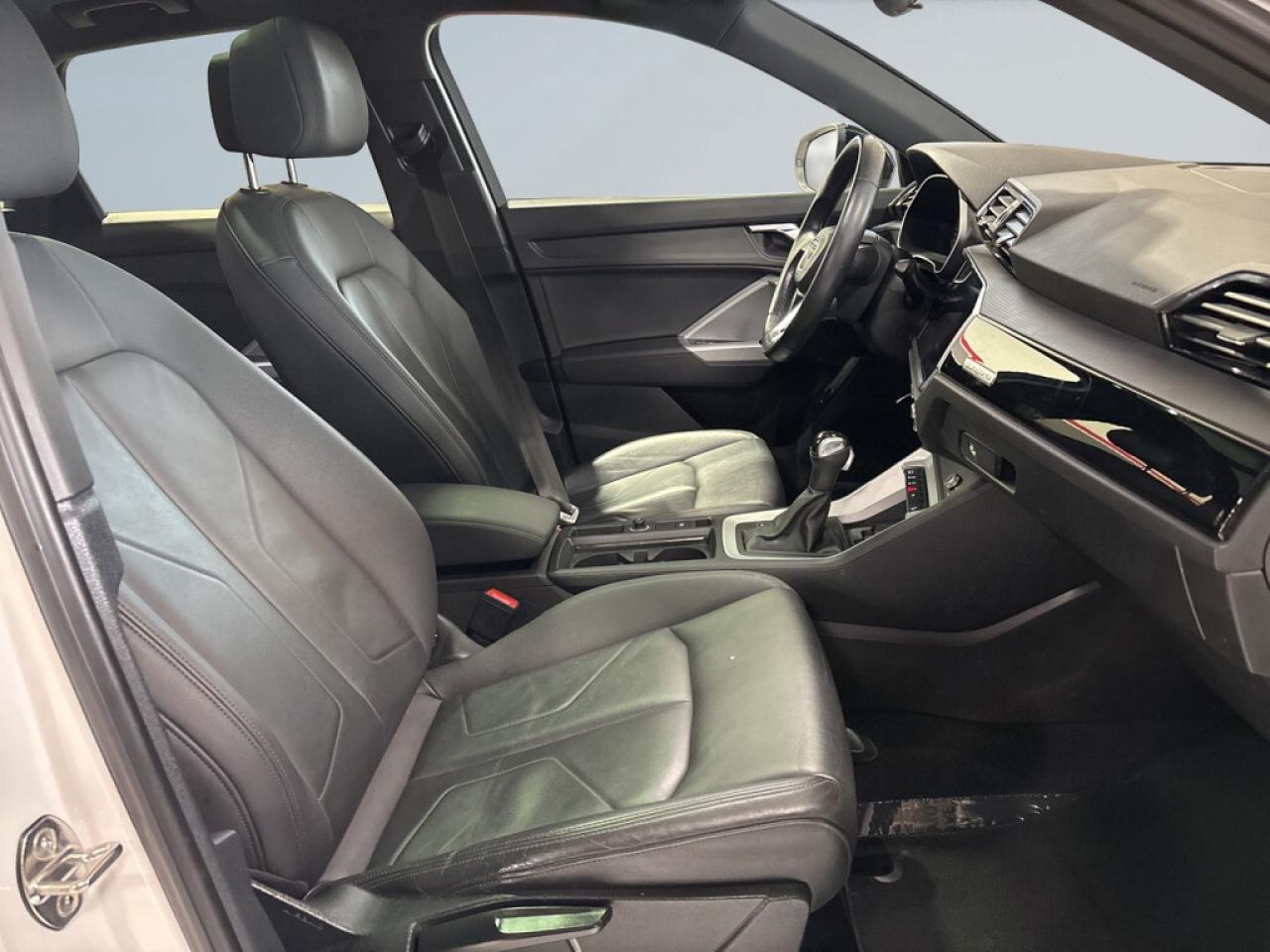 2022 Audi Q3 Quattro/NAVI/Sunroof/Car Play/Leather/Clean Carfax Photo