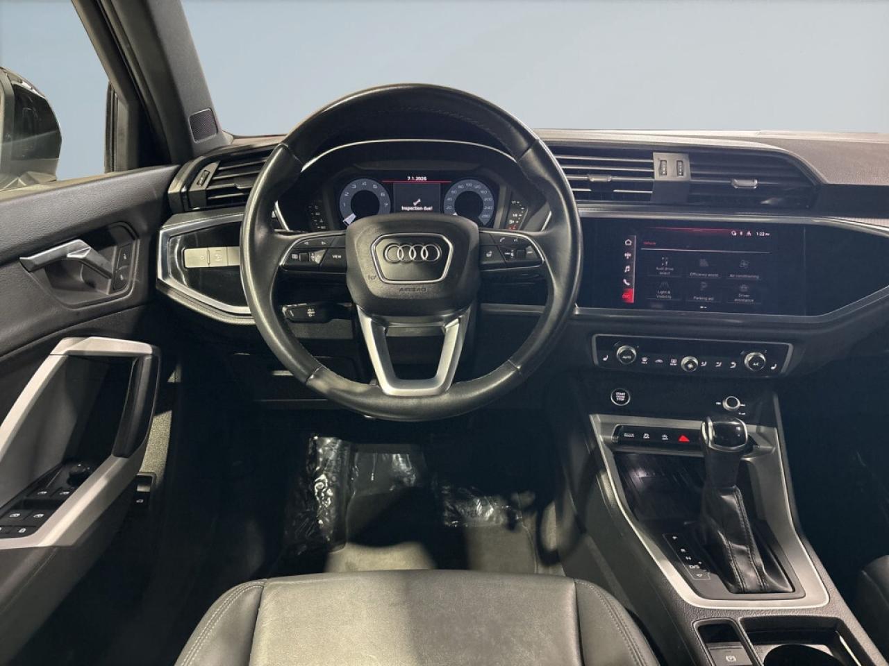 2022 Audi Q3 Quattro/NAVI/Sunroof/Car Play/Leather/Clean Carfax Photo