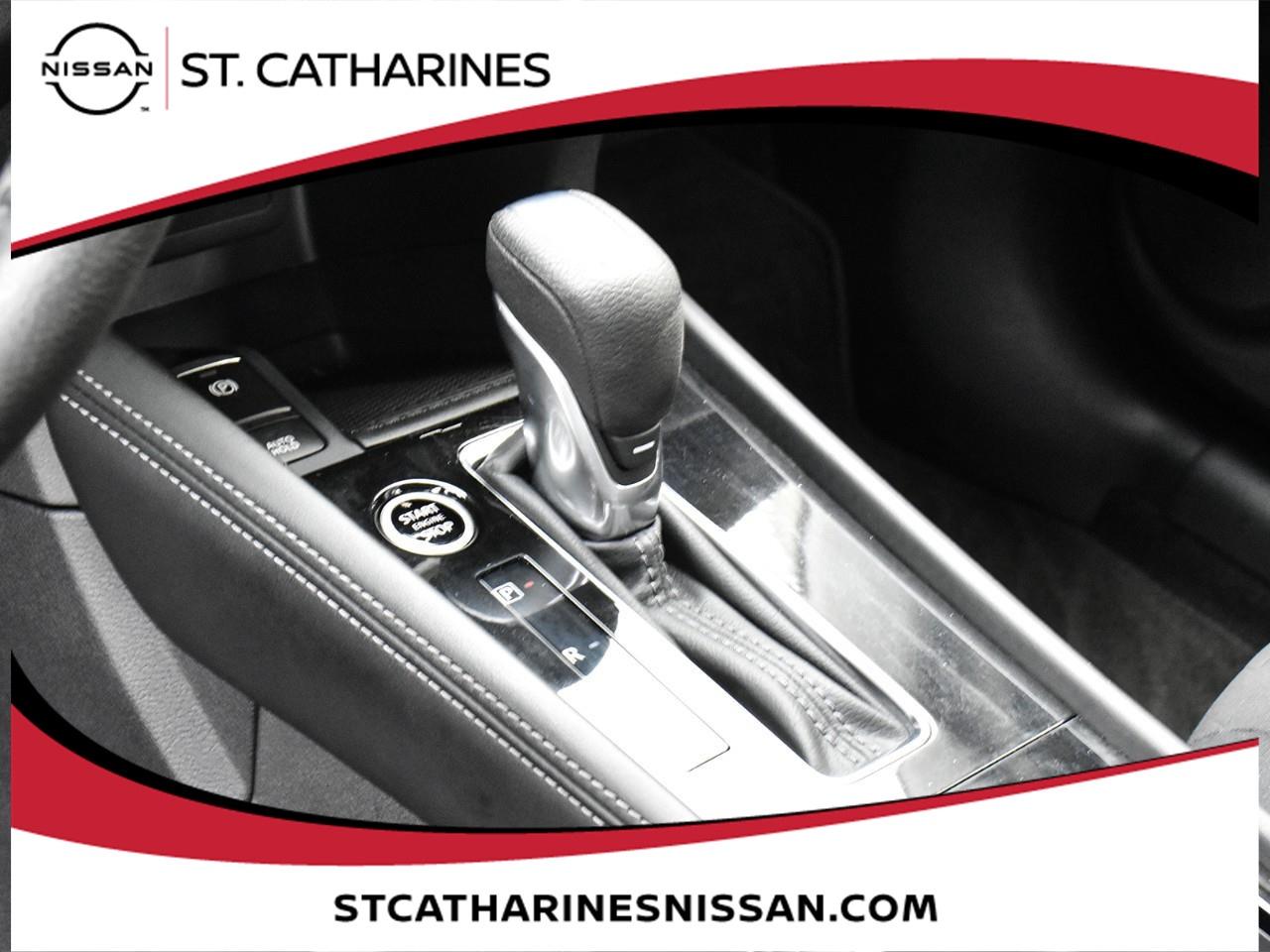 2024 Nissan Kicks SV Photo